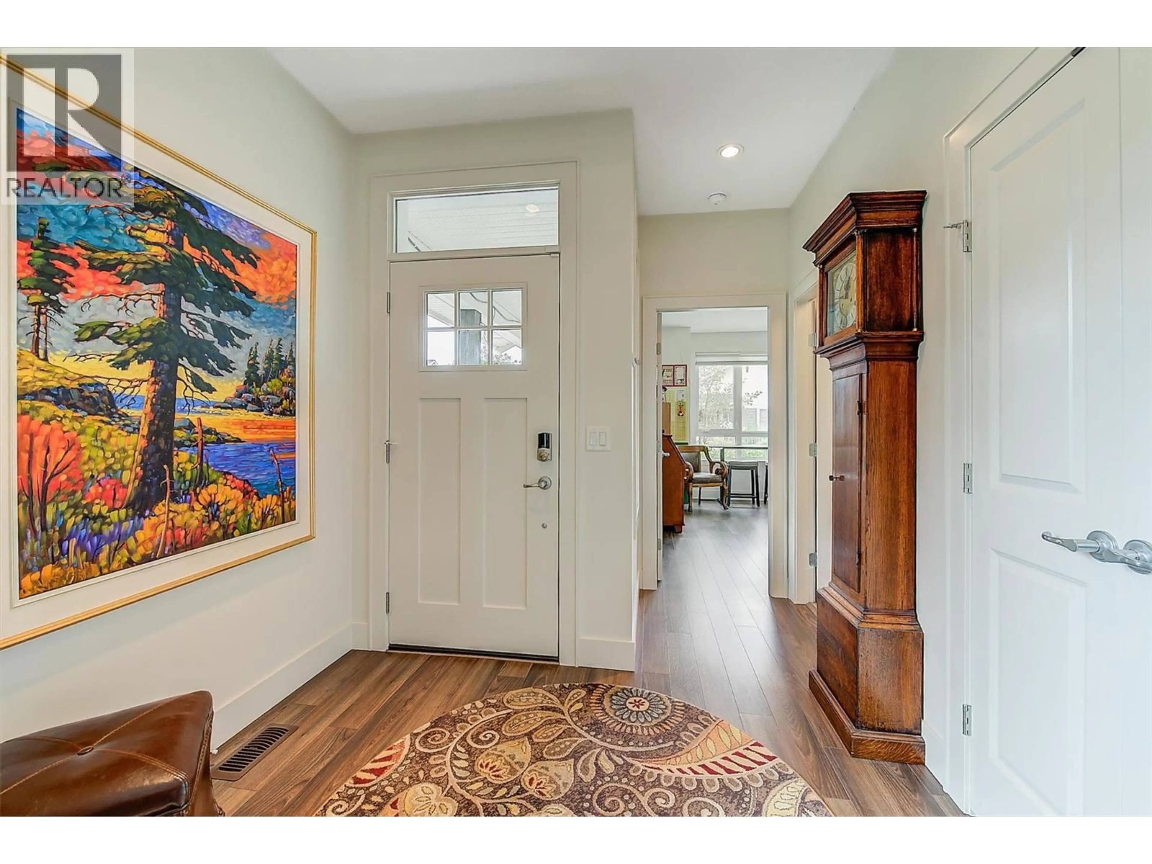 Indoor entryway for 62 - 1960 KLO ROAD, Kelowna British Columbia V1W5L2
