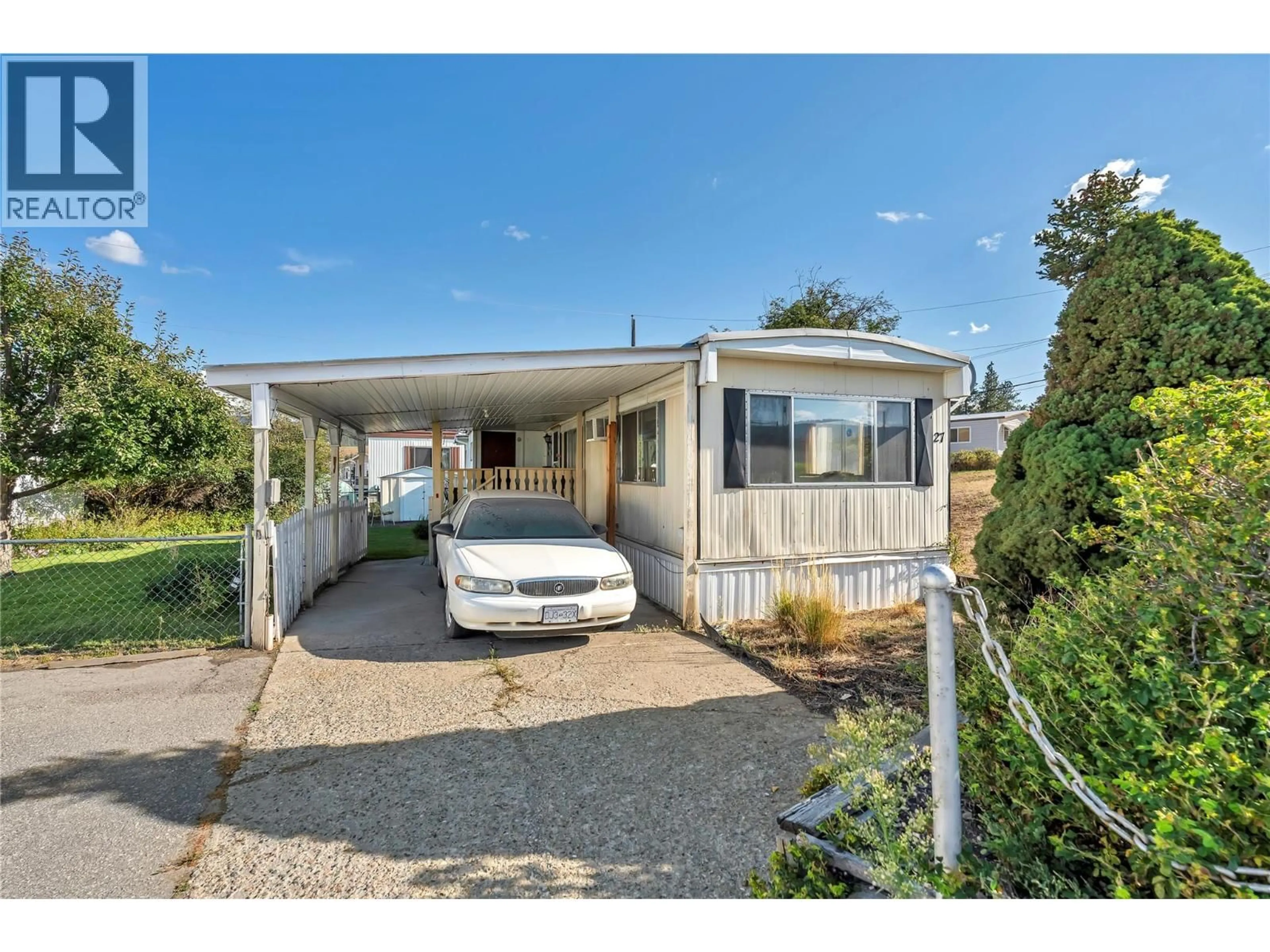 Home with vinyl exterior material, street for 27 - 263 HWY 3 OTHER, Princeton British Columbia V0X1W0