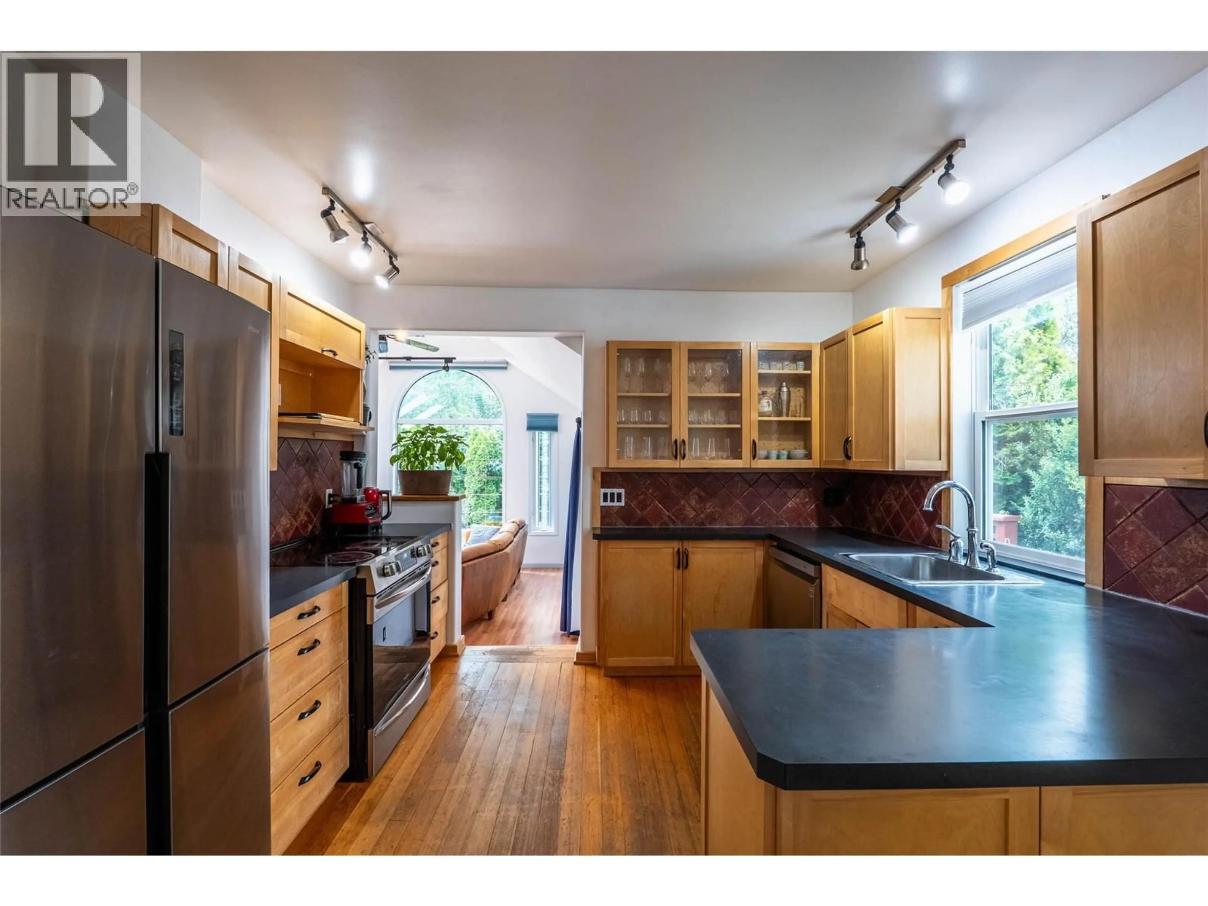 Unknown for 106 RICHARDS STREET, Nelson British Columbia V1L5J5