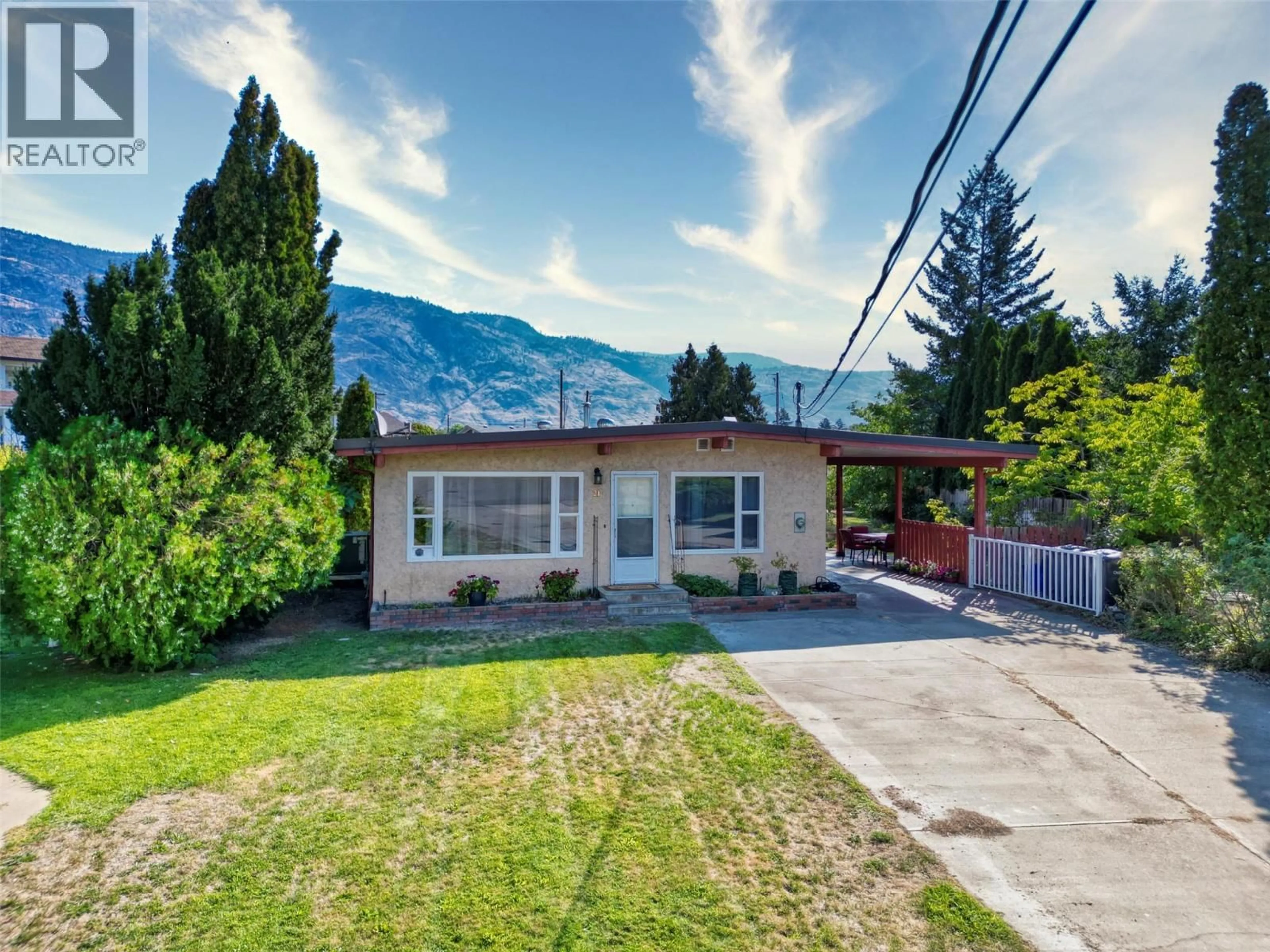 A pic from outside/outdoor area/front of a property/back of a property/a pic from drone, mountain view for 21 LAMBERT COURT, Osoyoos British Columbia V0H1V2