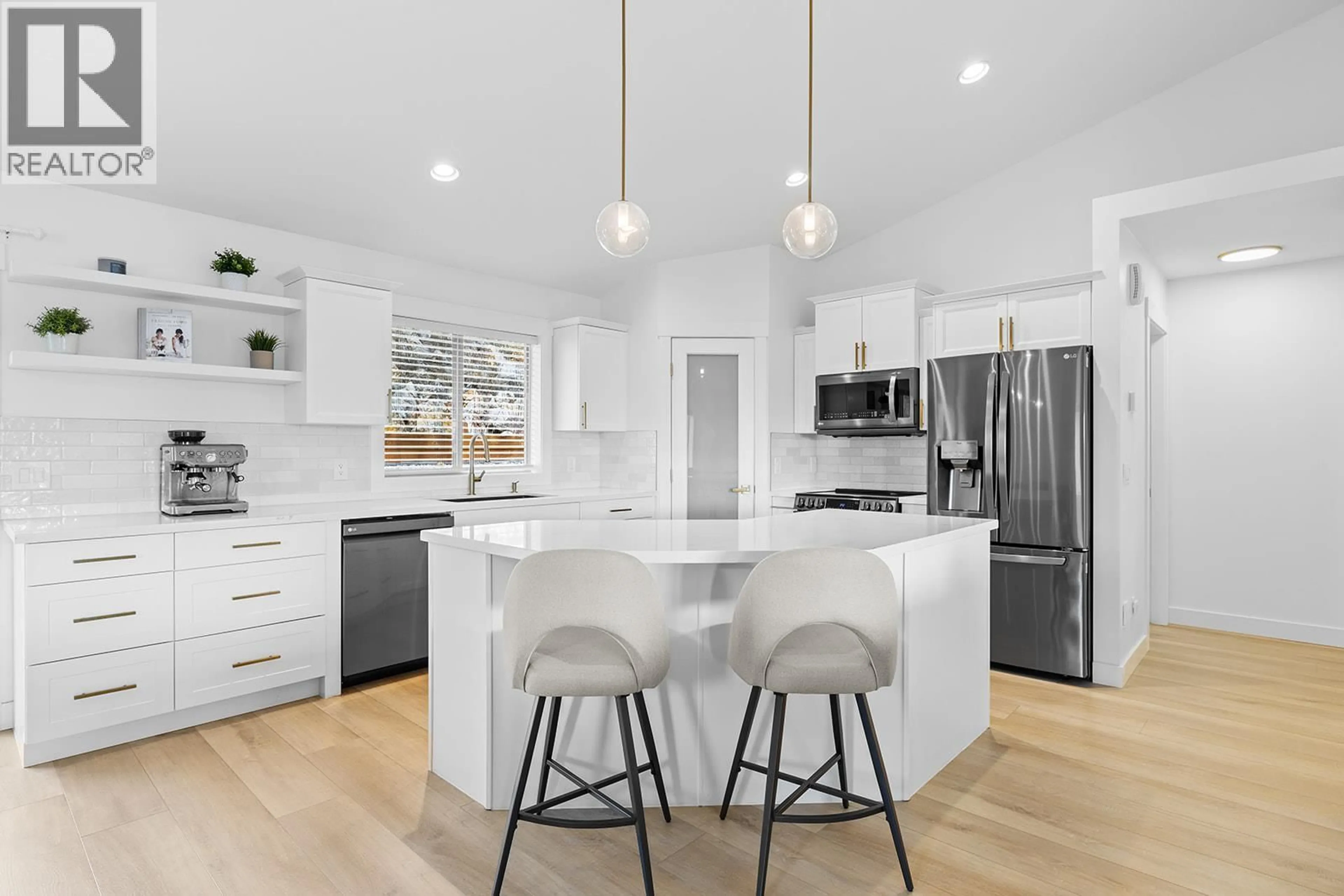 Open concept kitchen, unknown for 1326 TANEMURA CRESCENT, Kelowna British Columbia V1P1R5