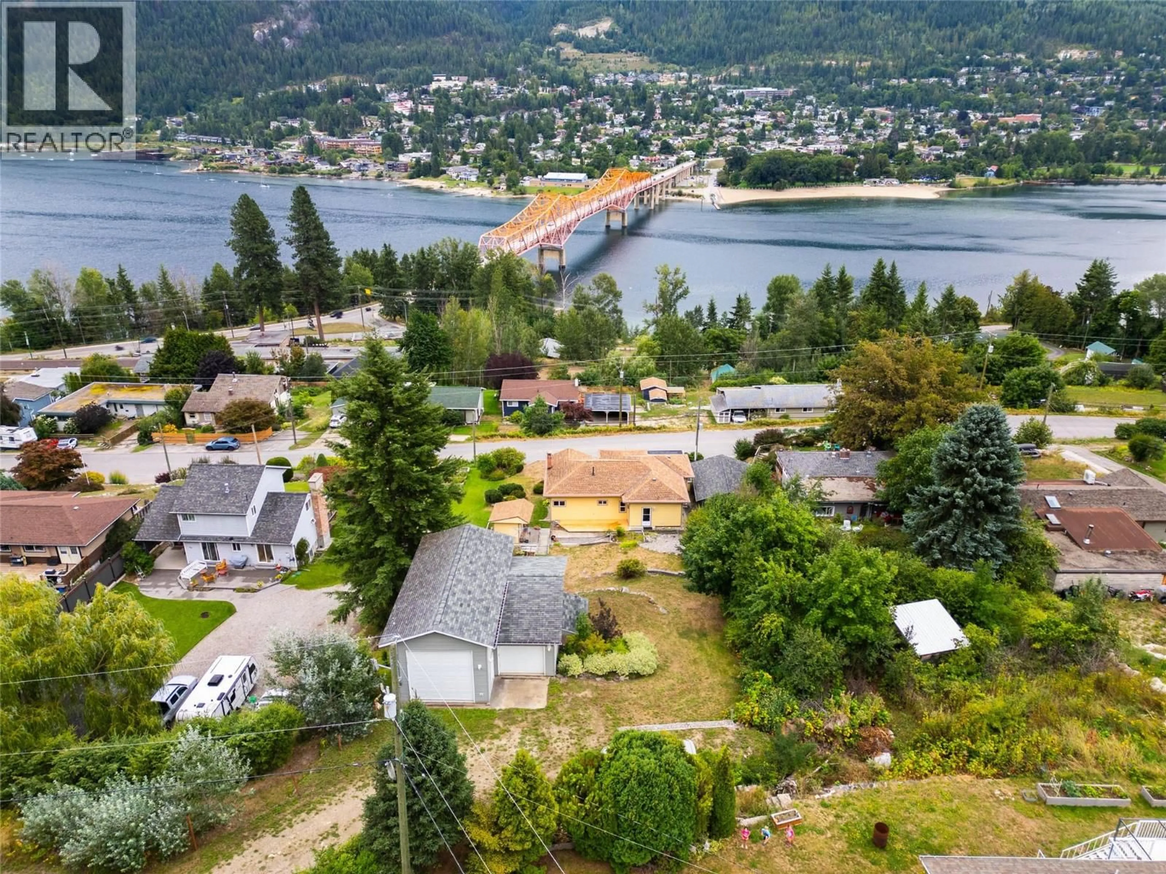 A pic from outside/outdoor area/front of a property/back of a property/a pic from drone, water/lake/river/ocean view for 629 JOHNSTONE ROAD, Nelson British Columbia V1L6H8