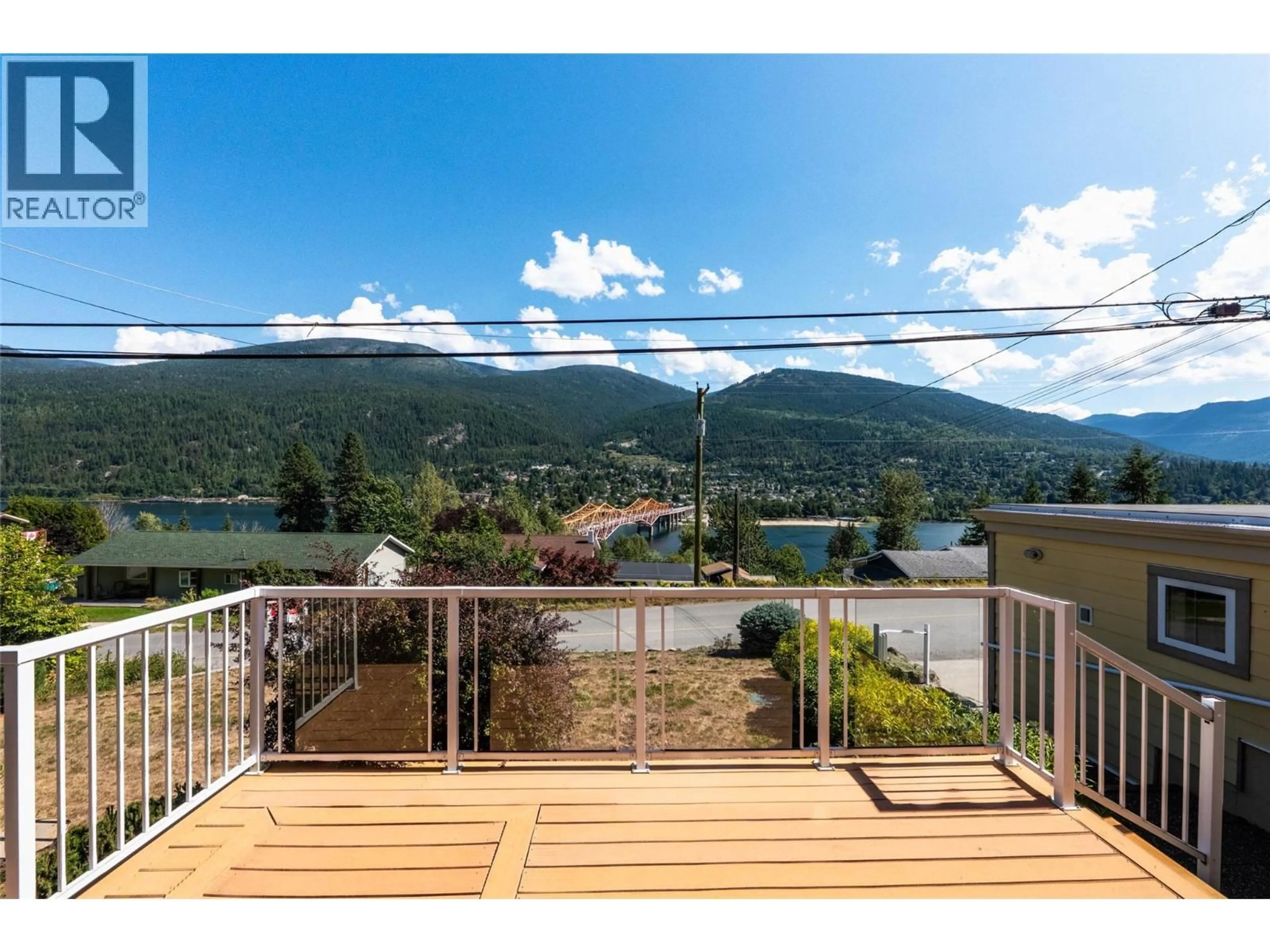 Patio, water/lake/river/ocean view for 629 JOHNSTONE ROAD, Nelson British Columbia V1L6H8
