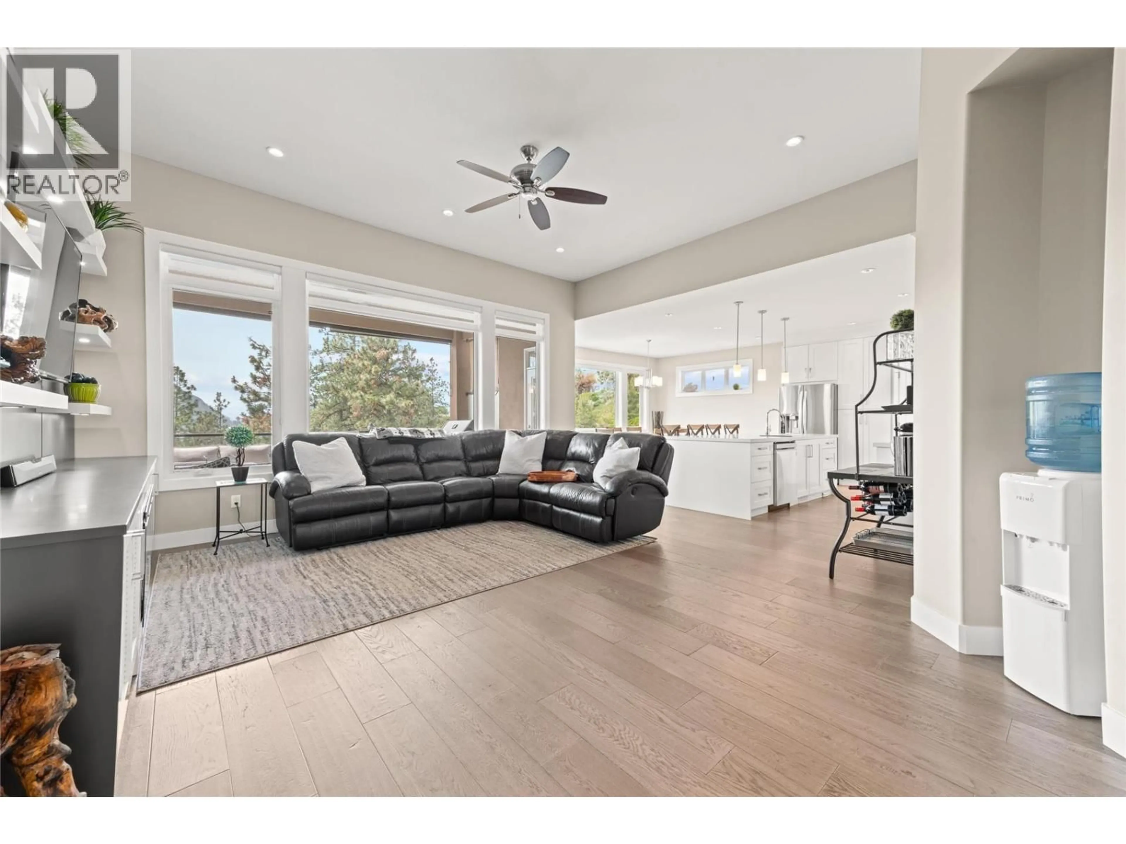 Living room with furniture, unknown for 1064 AURORA HEIGHTS, West Kelowna British Columbia V1Z4B2