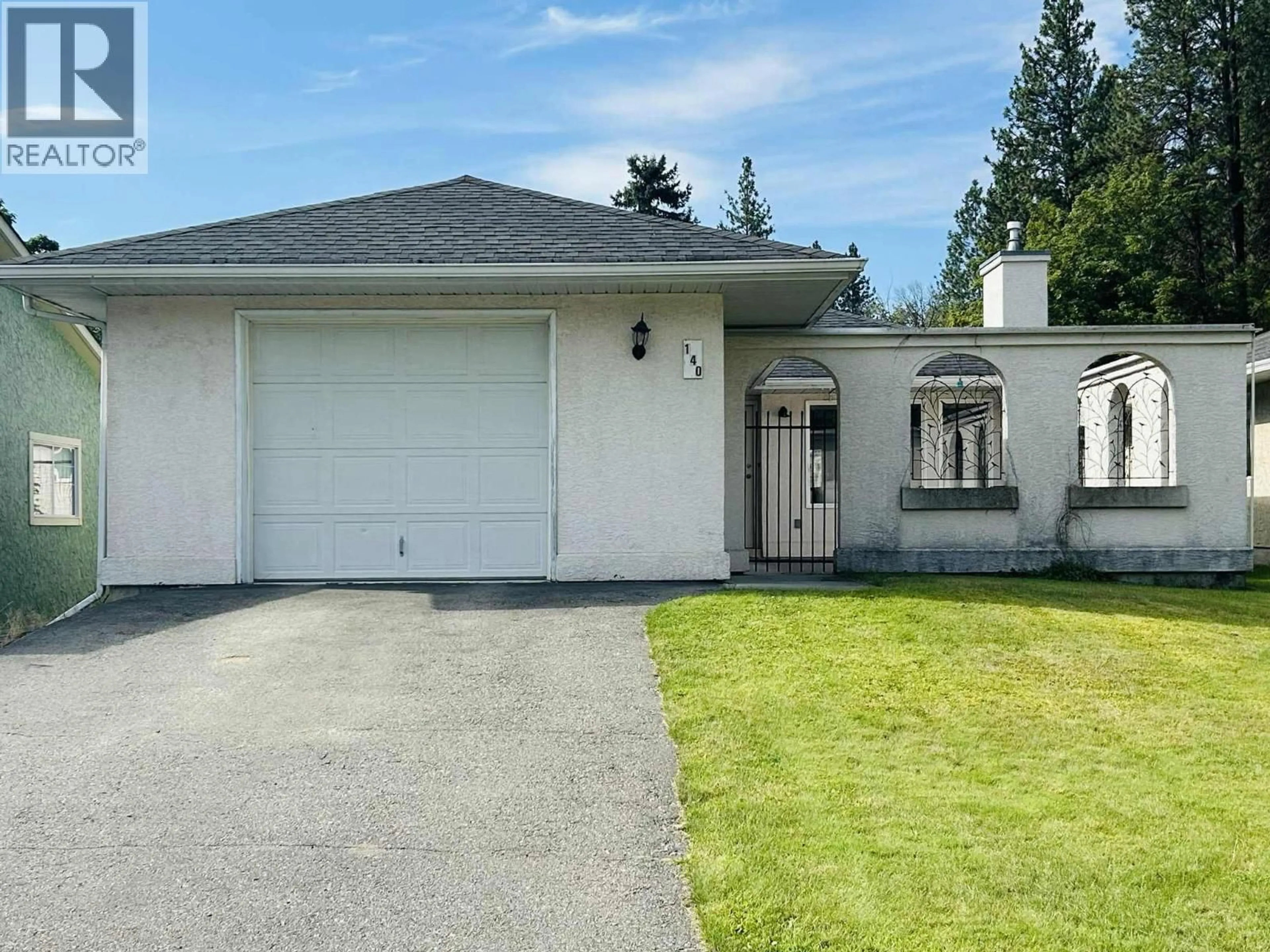 Home with vinyl exterior material, street for 140 78TH AVENUE, Grand Forks British Columbia V0H1H0
