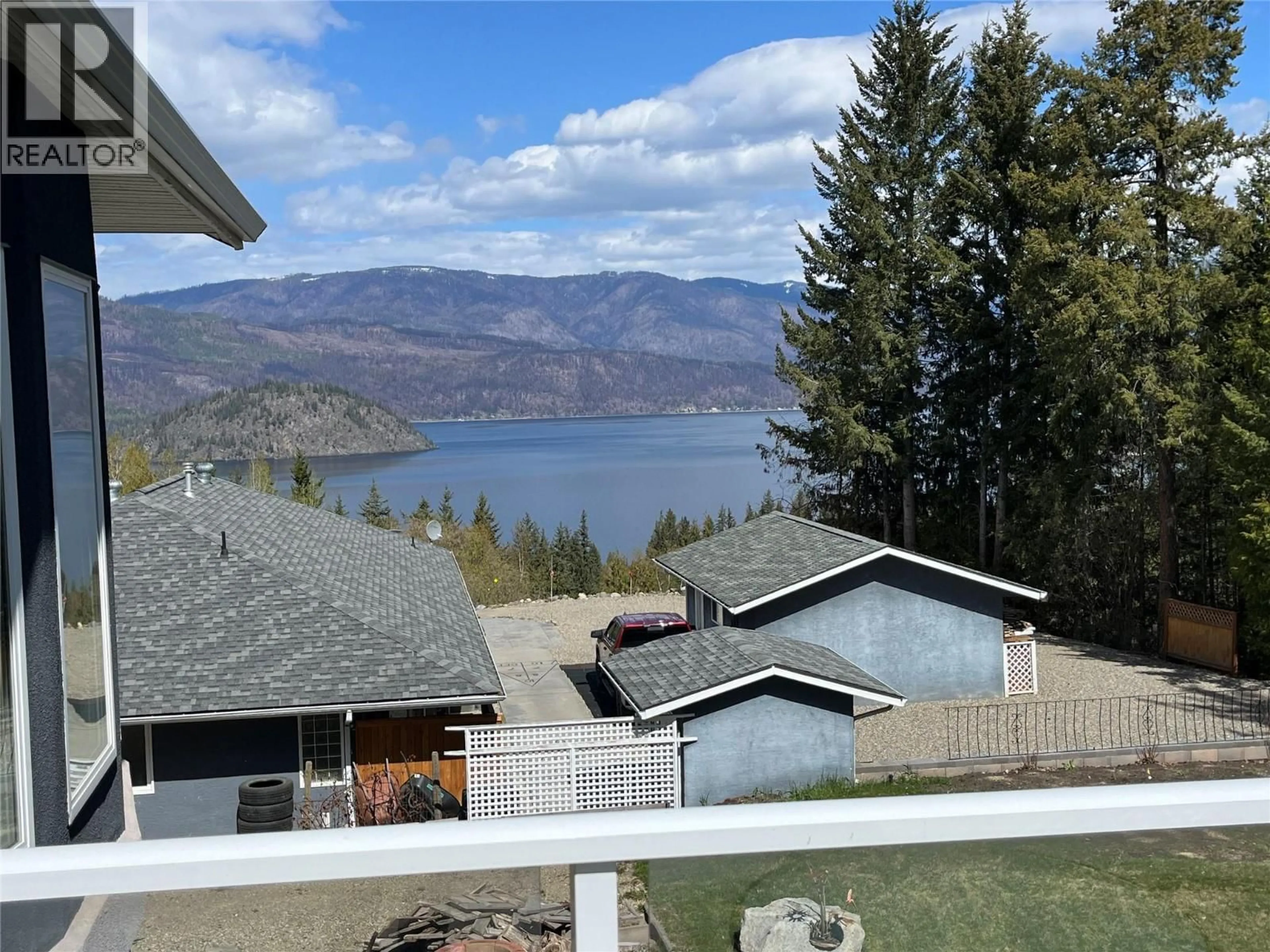 A pic from outside/outdoor area/front of a property/back of a property/a pic from drone, water/lake/river/ocean view for 2874 HILLTOP ROAD, Blind Bay British Columbia V0E1H1