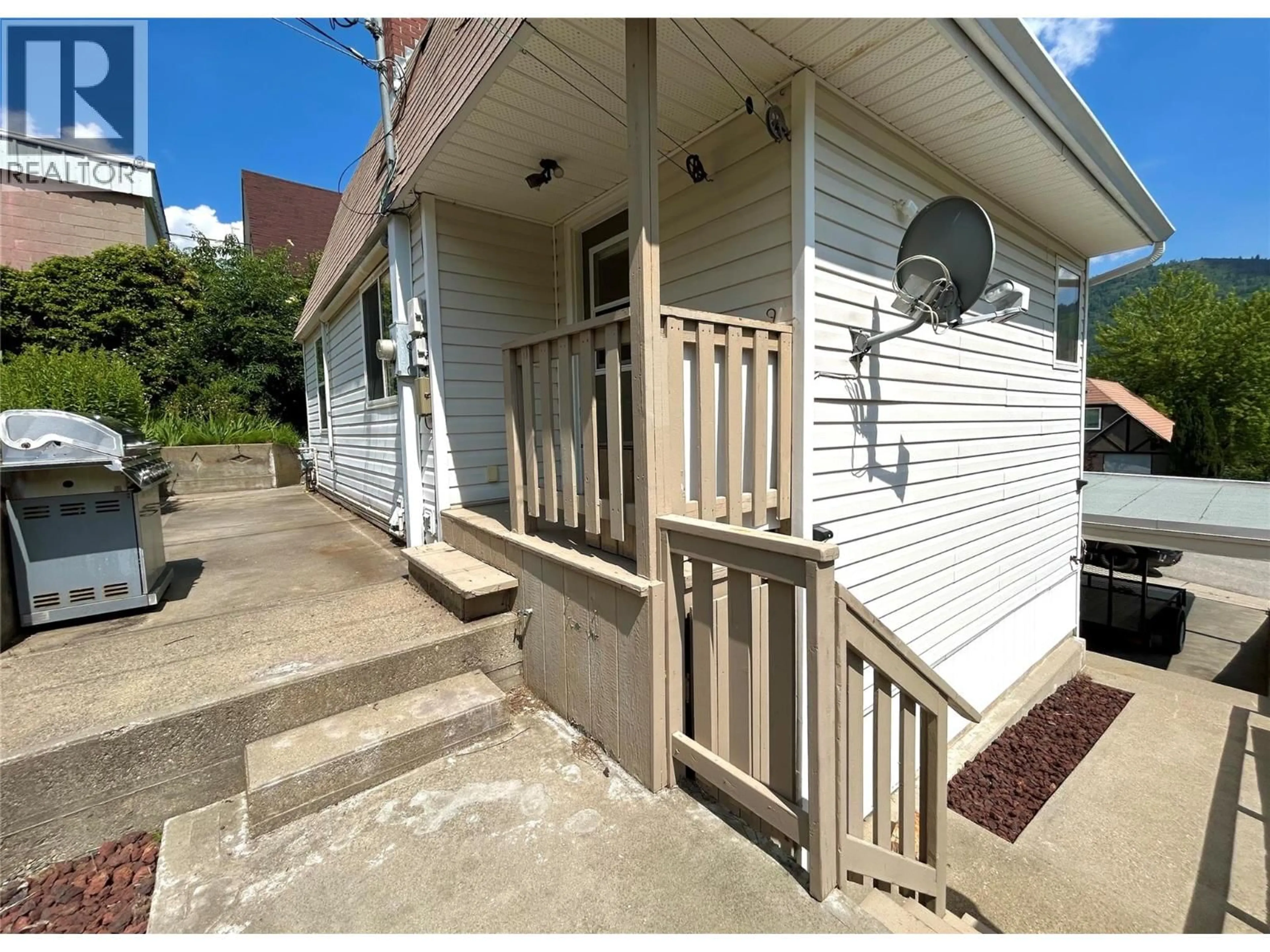 Unknown for 715 SHAKESPEARE STREET, Warfield British Columbia V1R2B3