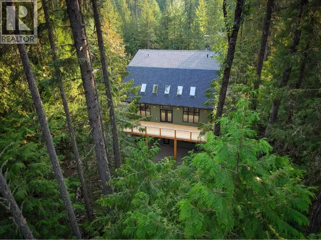 4416 TIMBERLINE CRESCENT, Fernie 5