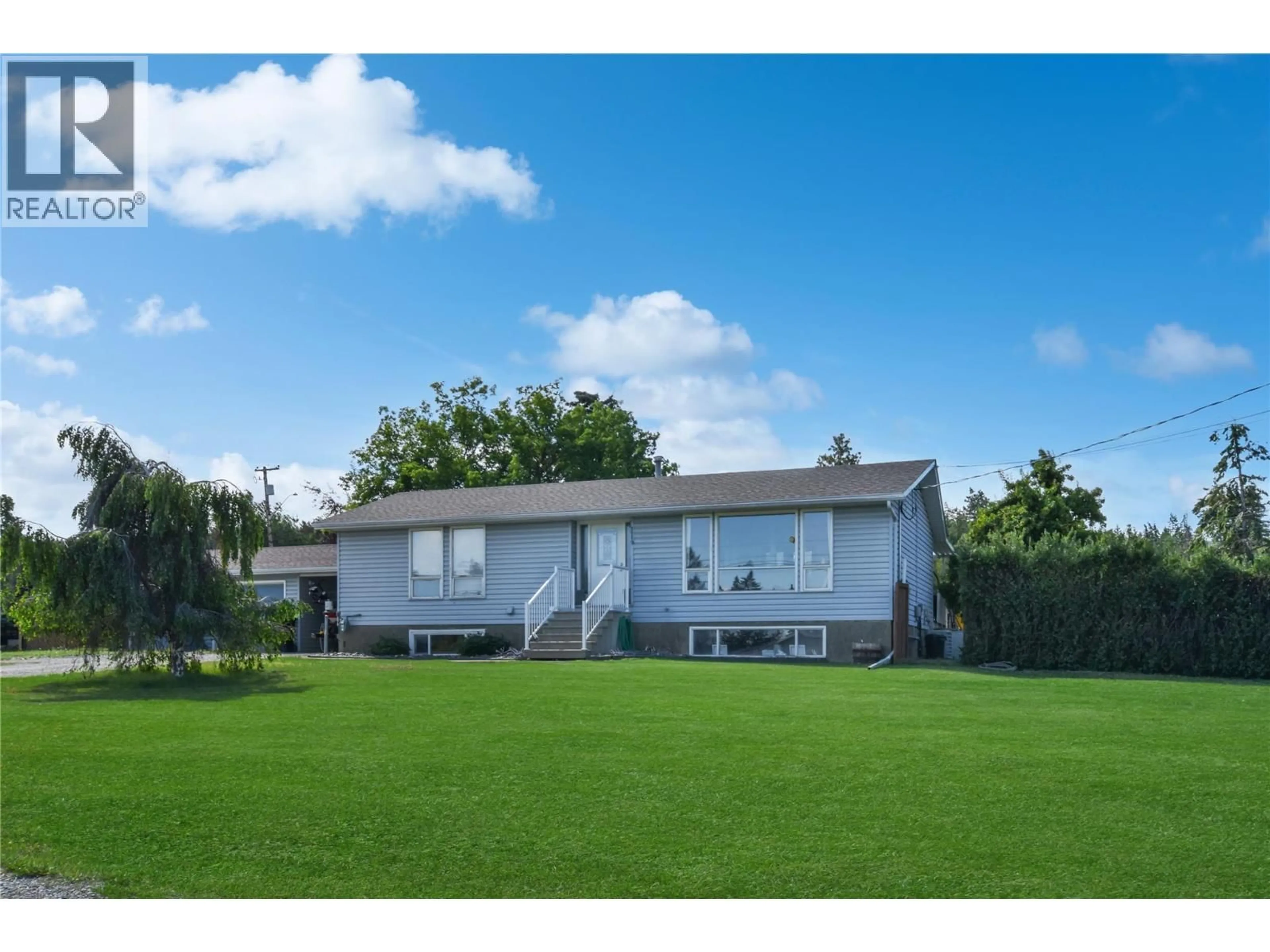 A pic from outside/outdoor area/front of a property/back of a property/a pic from drone, unknown for 1119 18TH  S STREET, Cranbrook British Columbia V1C4S1