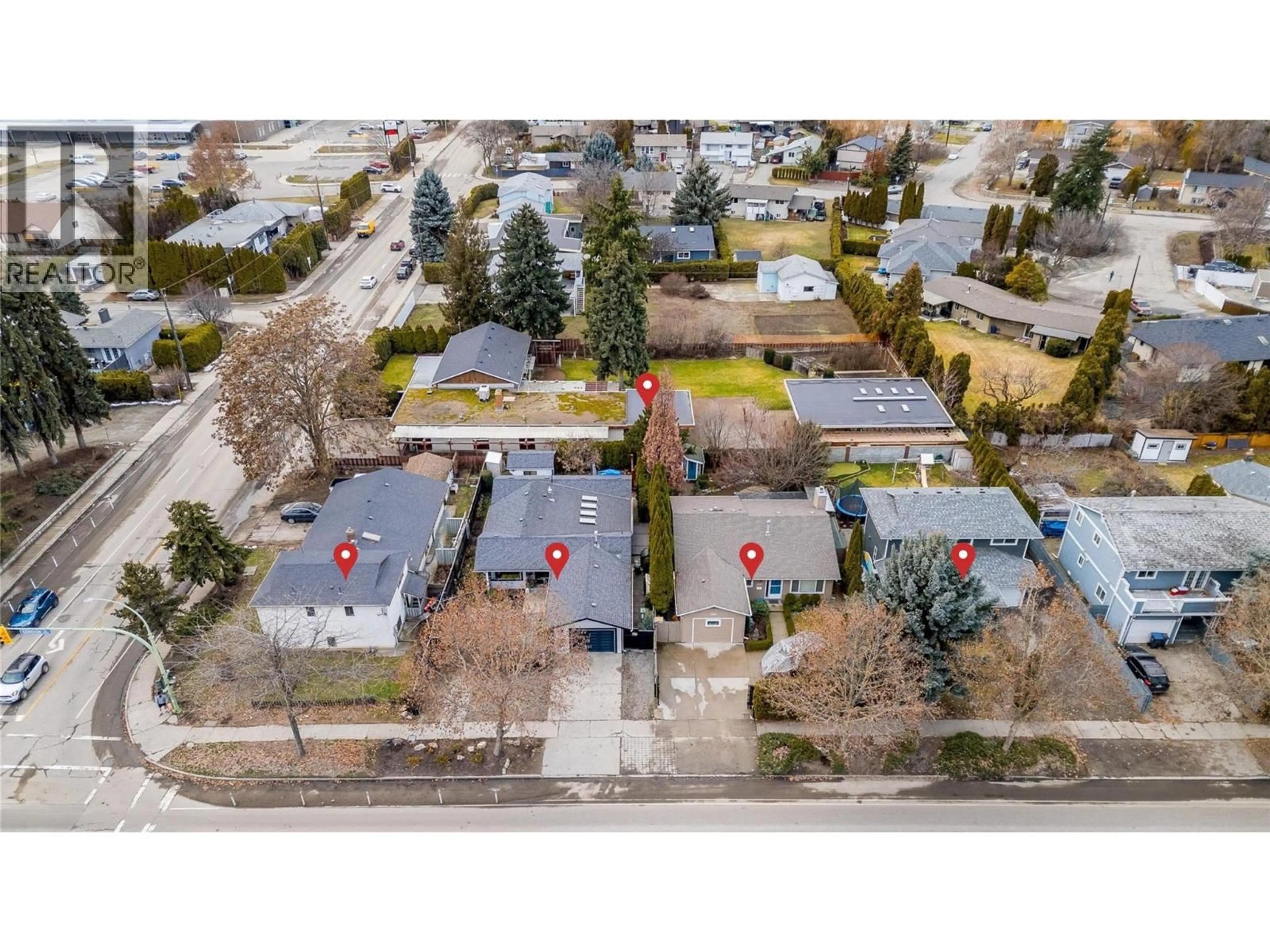 A pic from outside/outdoor area/front of a property/back of a property/a pic from drone, street for 2670 GORDON DRIVE, Kelowna British Columbia V1W3R2