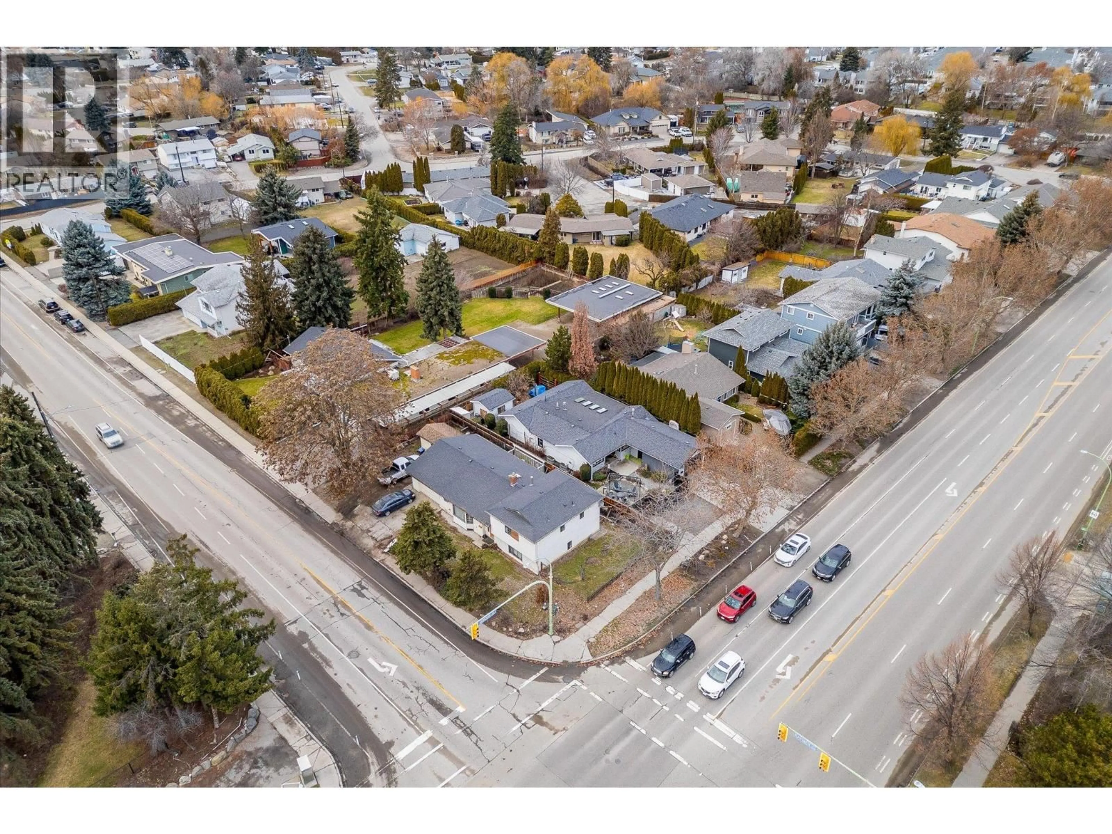 A pic from outside/outdoor area/front of a property/back of a property/a pic from drone, street for 2670 GORDON DRIVE, Kelowna British Columbia V1W3R2
