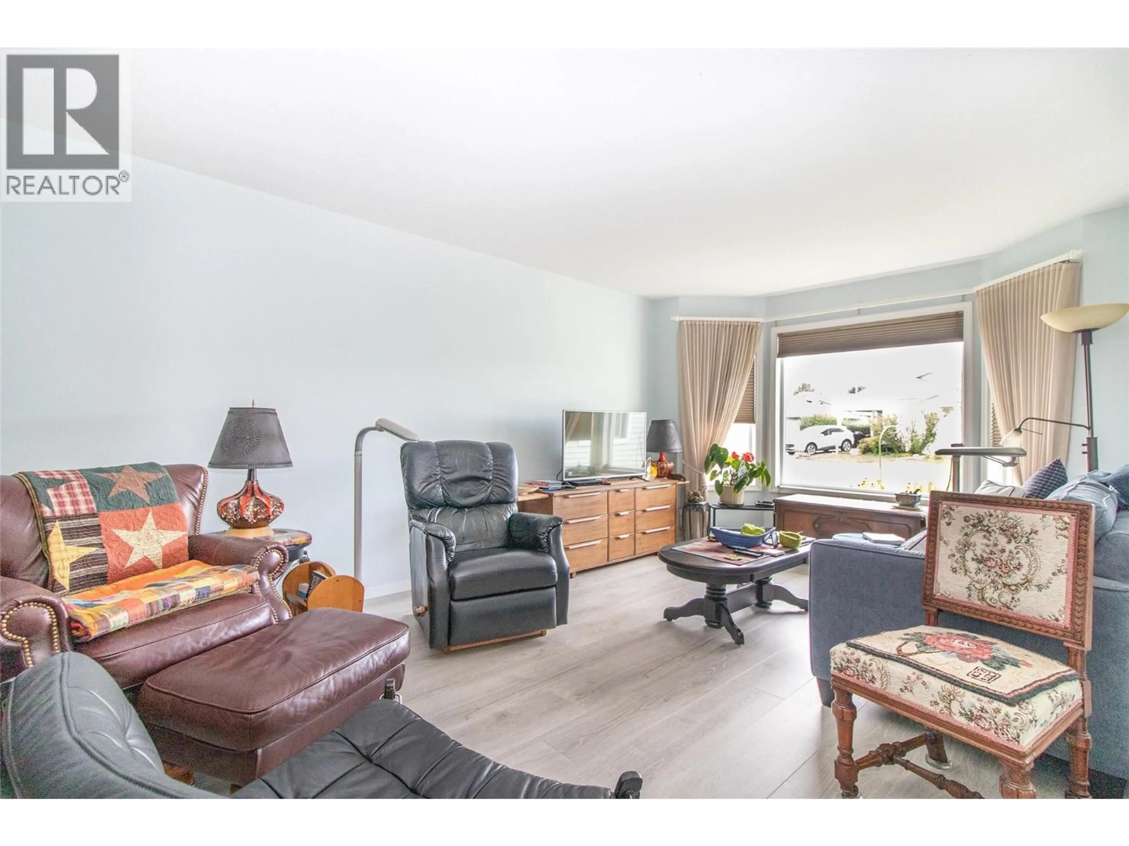 Living room with furniture, unknown for 187 - 1255 RAYMER AVENUE, Kelowna British Columbia V1W3S3