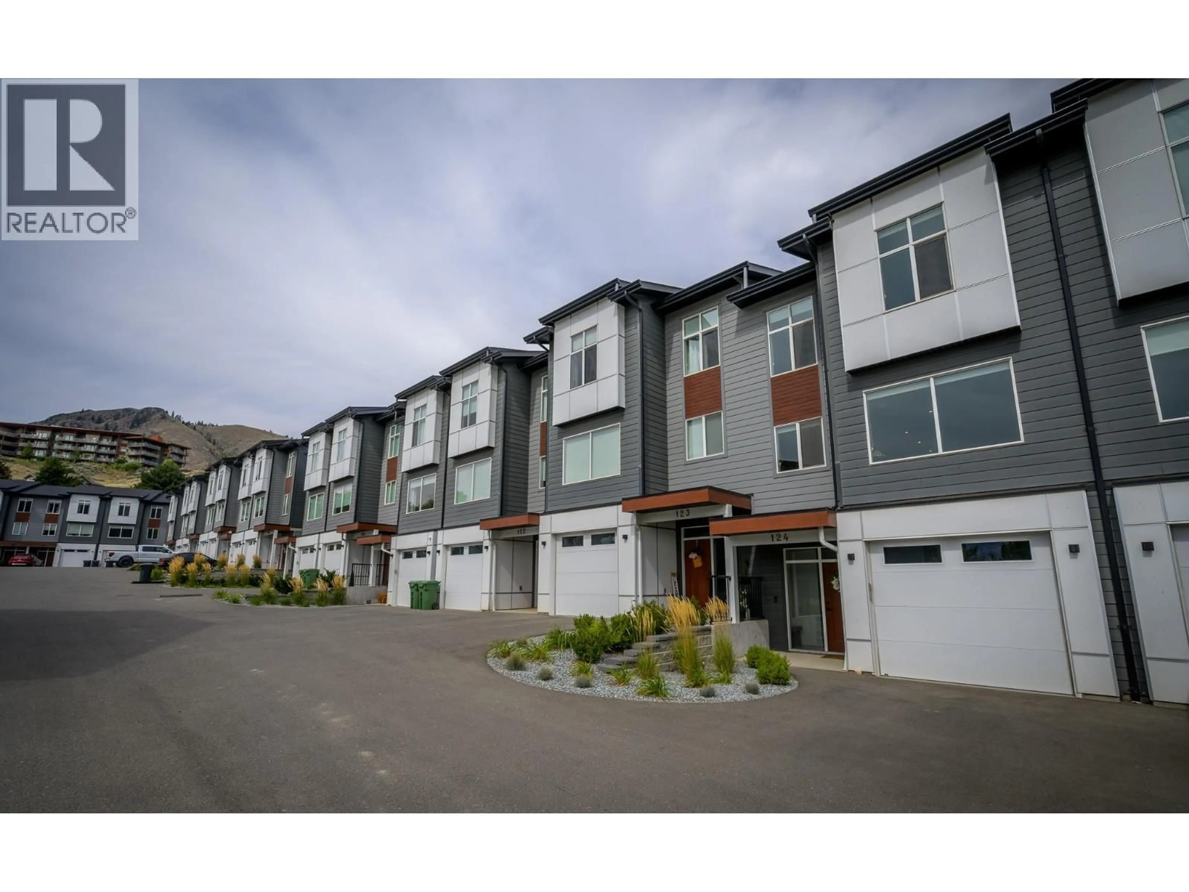 Unknown for 124 RIVER GATE DRIVE, Kamloops British Columbia V2H0E4