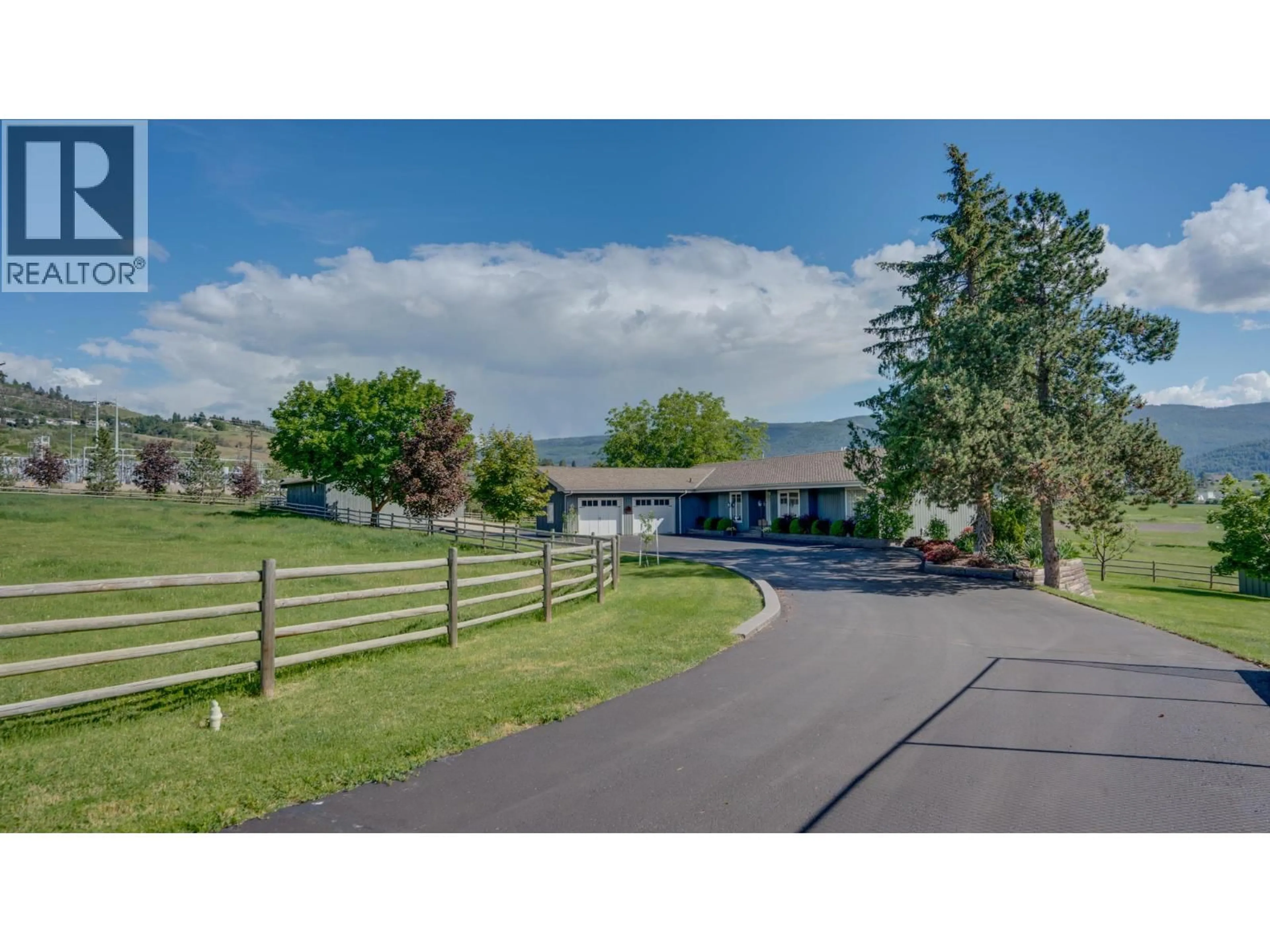 A pic from outside/outdoor area/front of a property/back of a property/a pic from drone, mountain view for 620 MOUNTVIEW ROAD, Vernon British Columbia V1B3A7