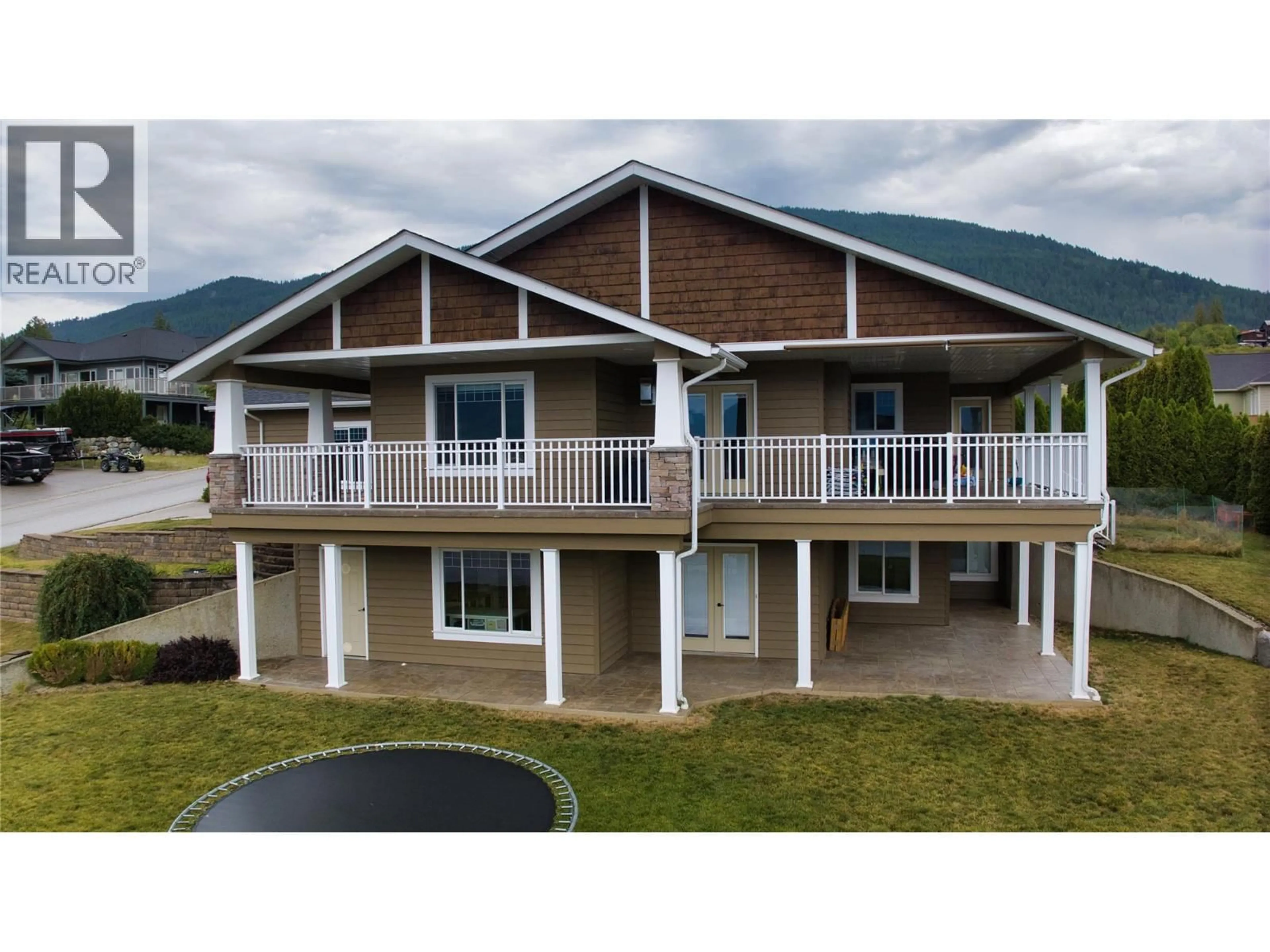 Home with vinyl exterior material, mountain view for 902 PURCELL CRESCENT, Creston British Columbia V0B1G3