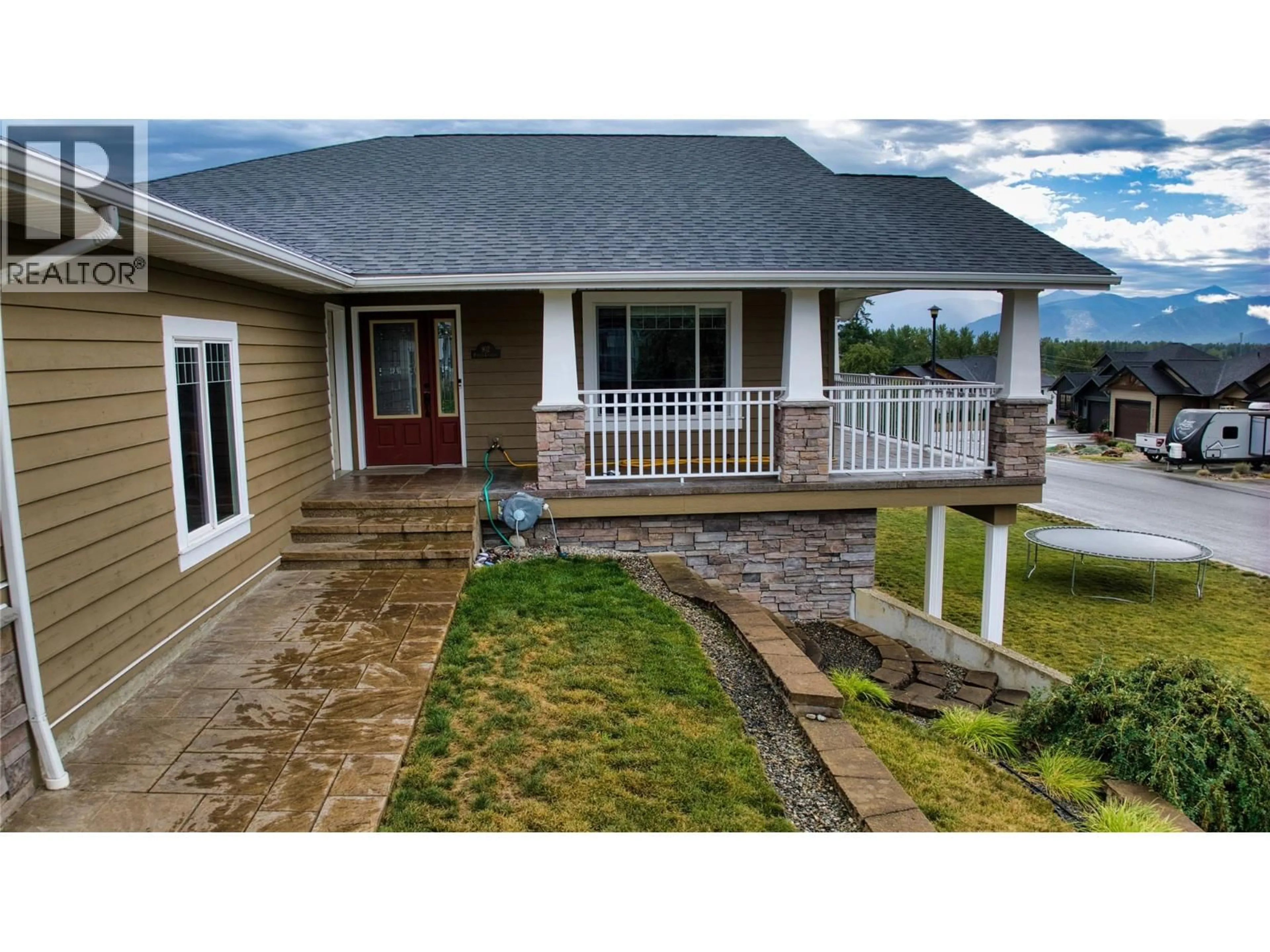 Unknown for 902 PURCELL CRESCENT, Creston British Columbia V0B1G3