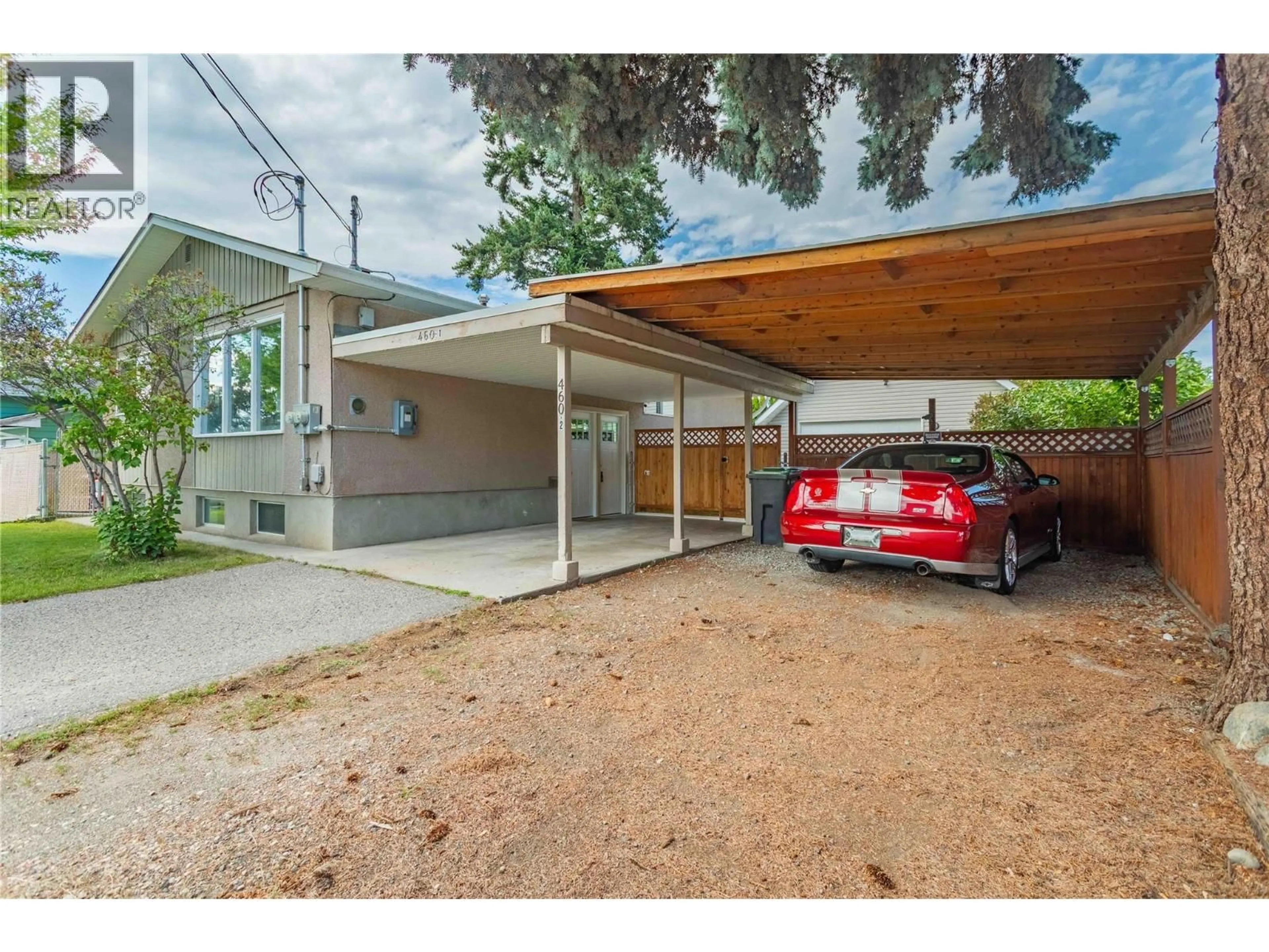 Indoor garage for 460 PERRY ROAD, Kelowna British Columbia V1X1H8