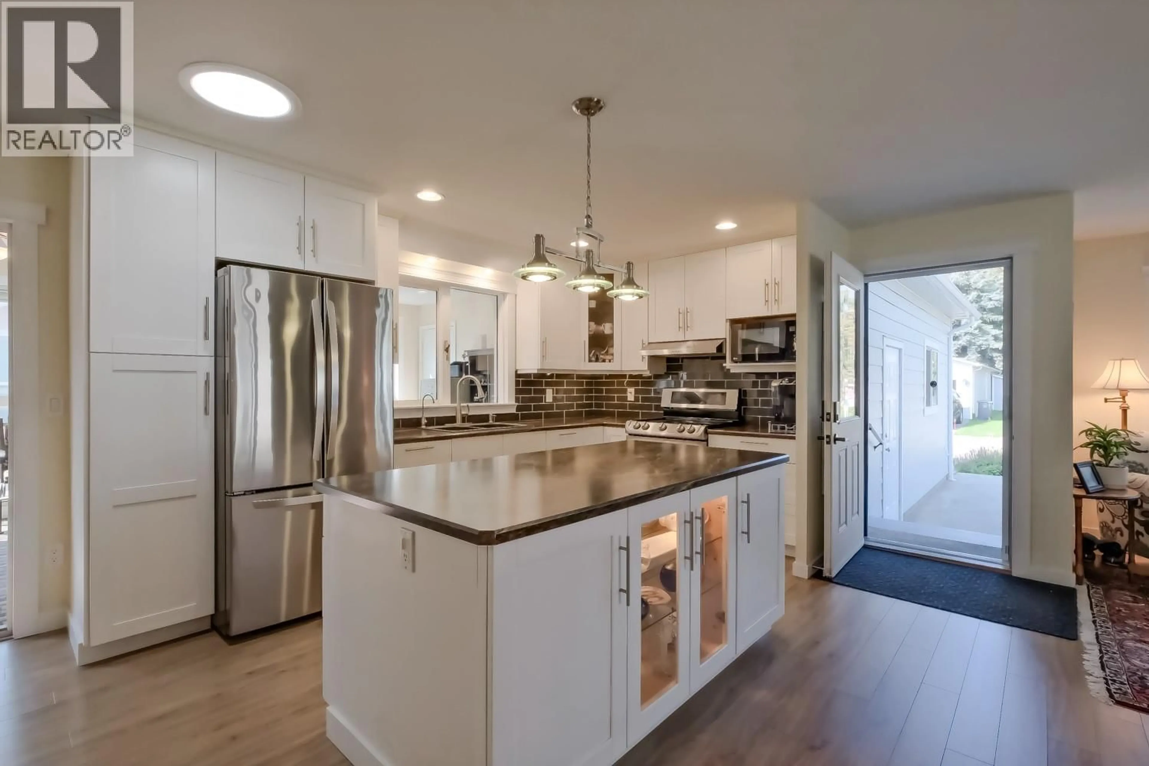 Open concept kitchen, unknown for 456 - 1260 RAYMER AVENUE, Kelowna British Columbia V1W3S4