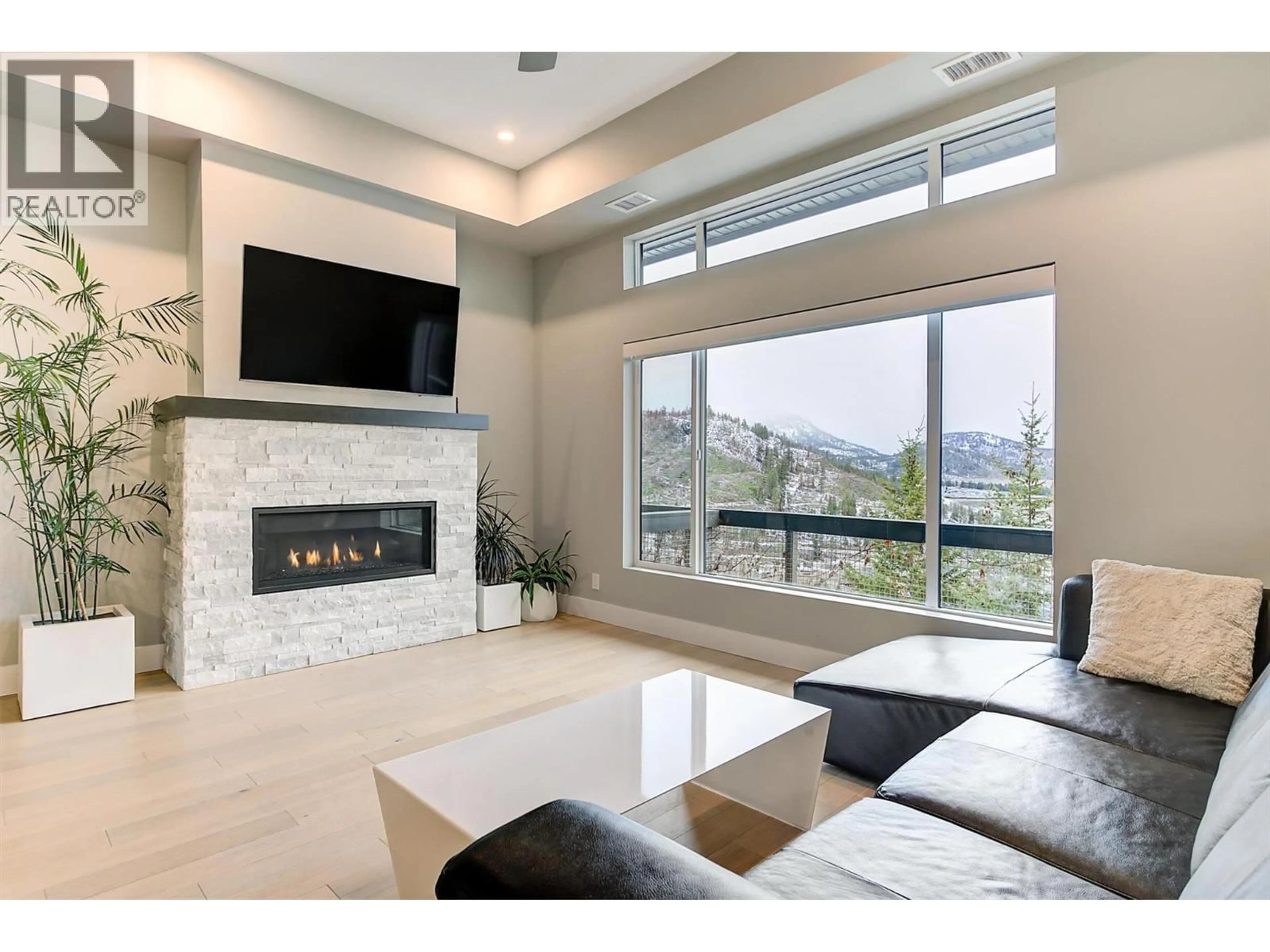 Living room with furniture, ceramic/tile floor for 20 - 2161 UPPER SUNDANCE DRIVE, West Kelowna British Columbia V4T3M9