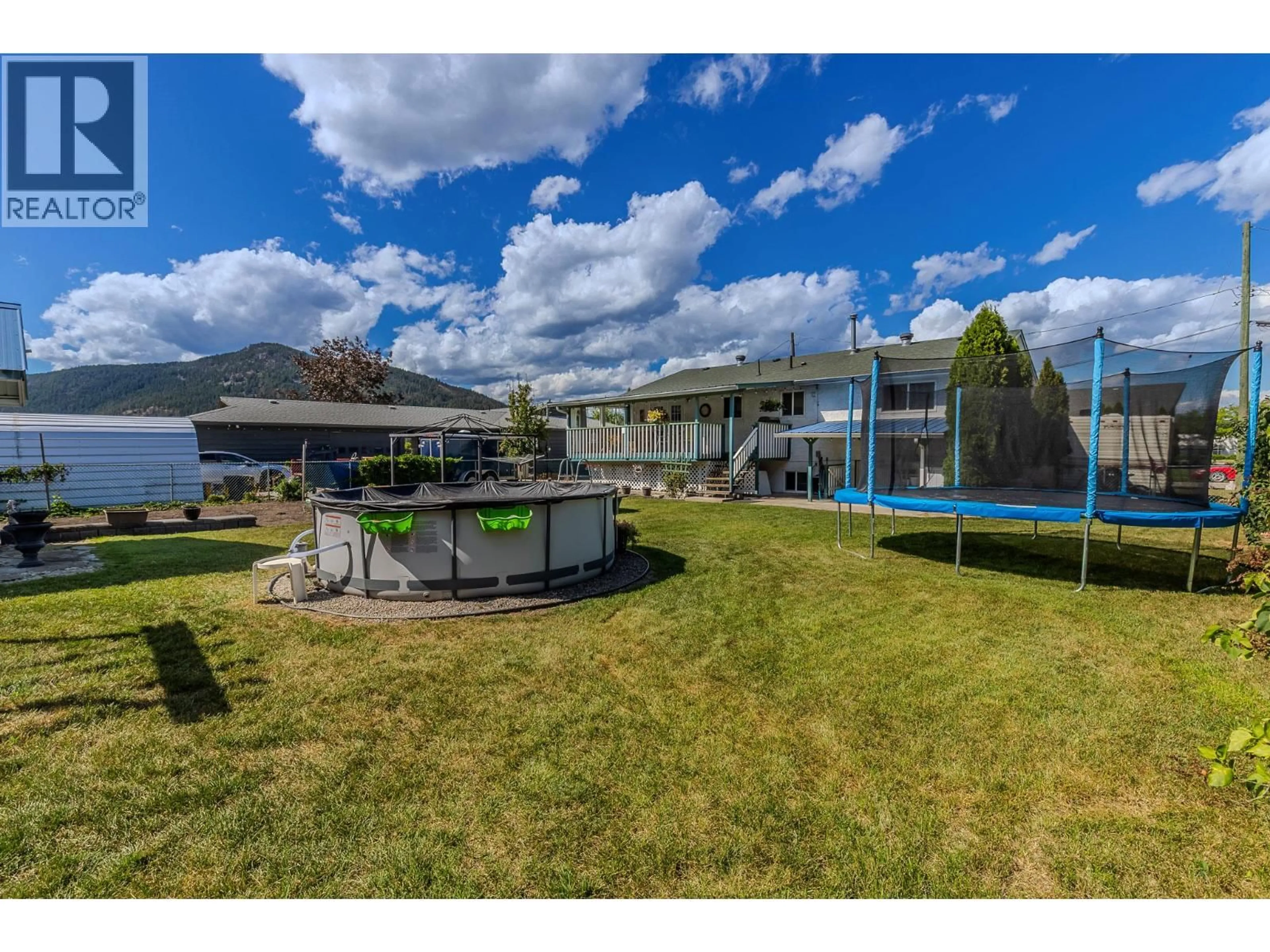 A pic from outside/outdoor area/front of a property/back of a property/a pic from drone, water/lake/river/ocean view for 3735 PATTEN CRESCENT, Armstrong British Columbia V4Y0H9