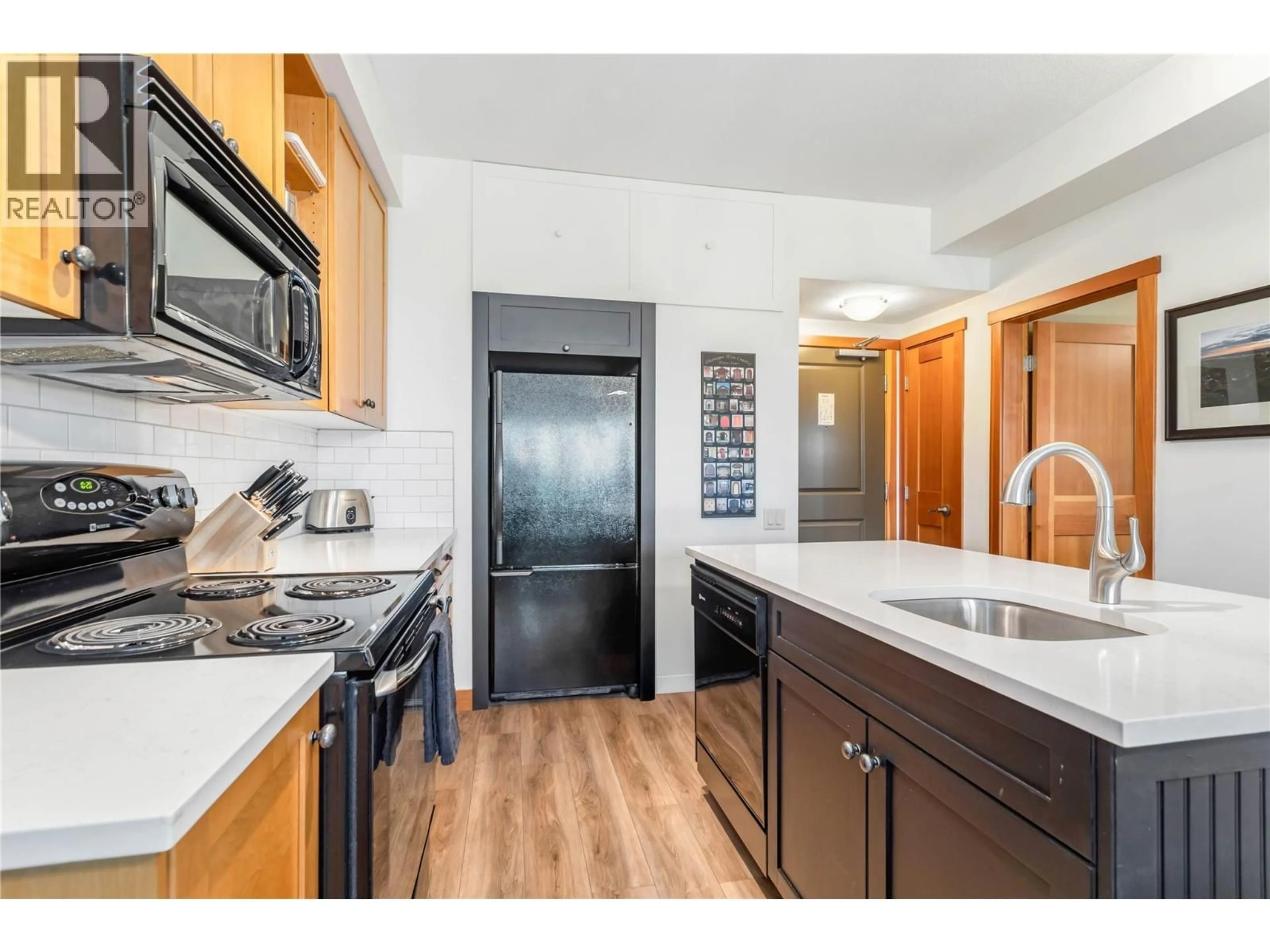 Open concept kitchen, unknown for 323 - 105 VILLAGE CENTRE COURT, Vernon British Columbia V1H1T2