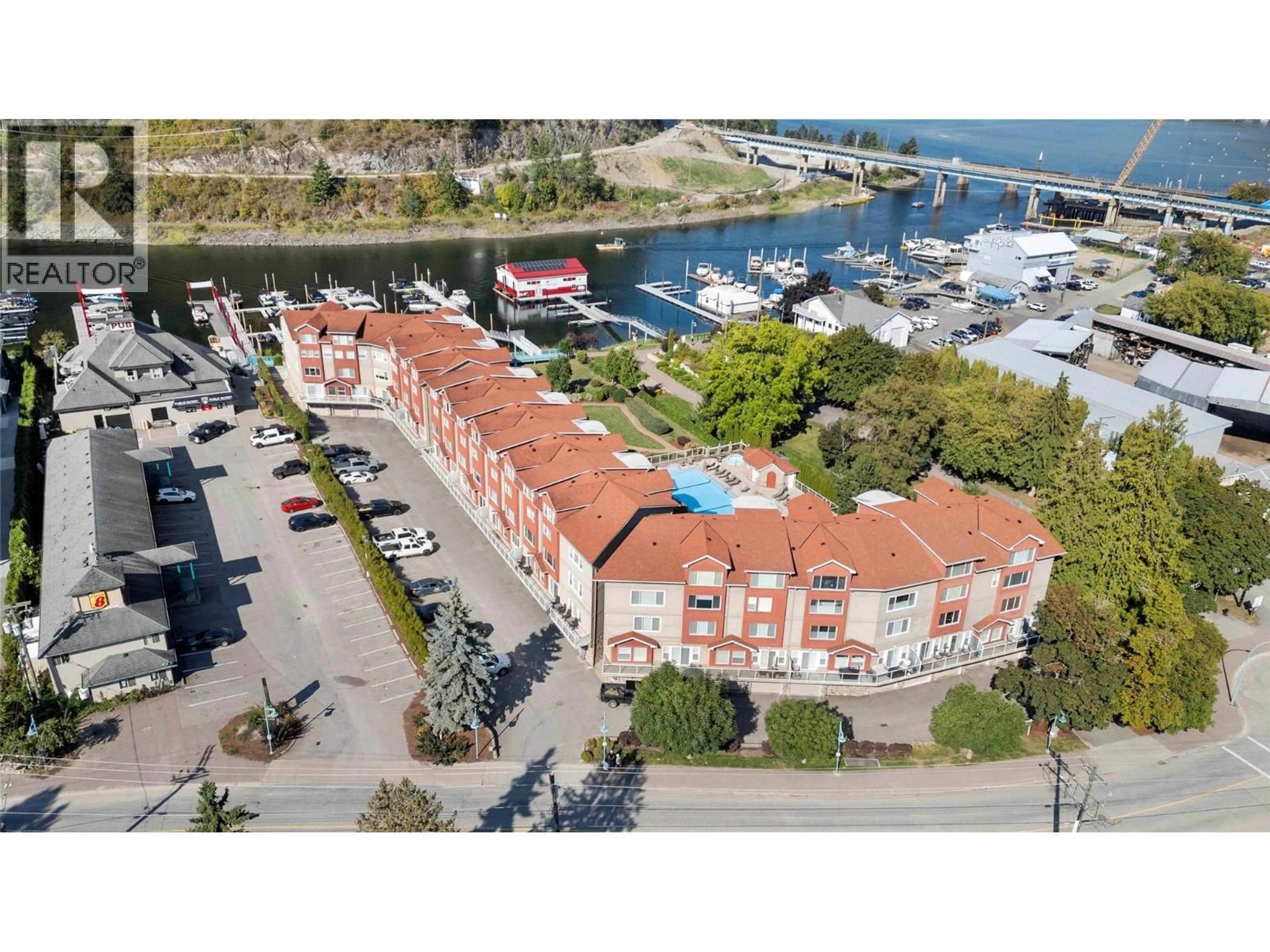A pic from outside/outdoor area/front of a property/back of a property/a pic from drone, water/lake/river/ocean view for 3 - 1130 RIVERSIDE AVENUE, Sicamous British Columbia V0E2V0
