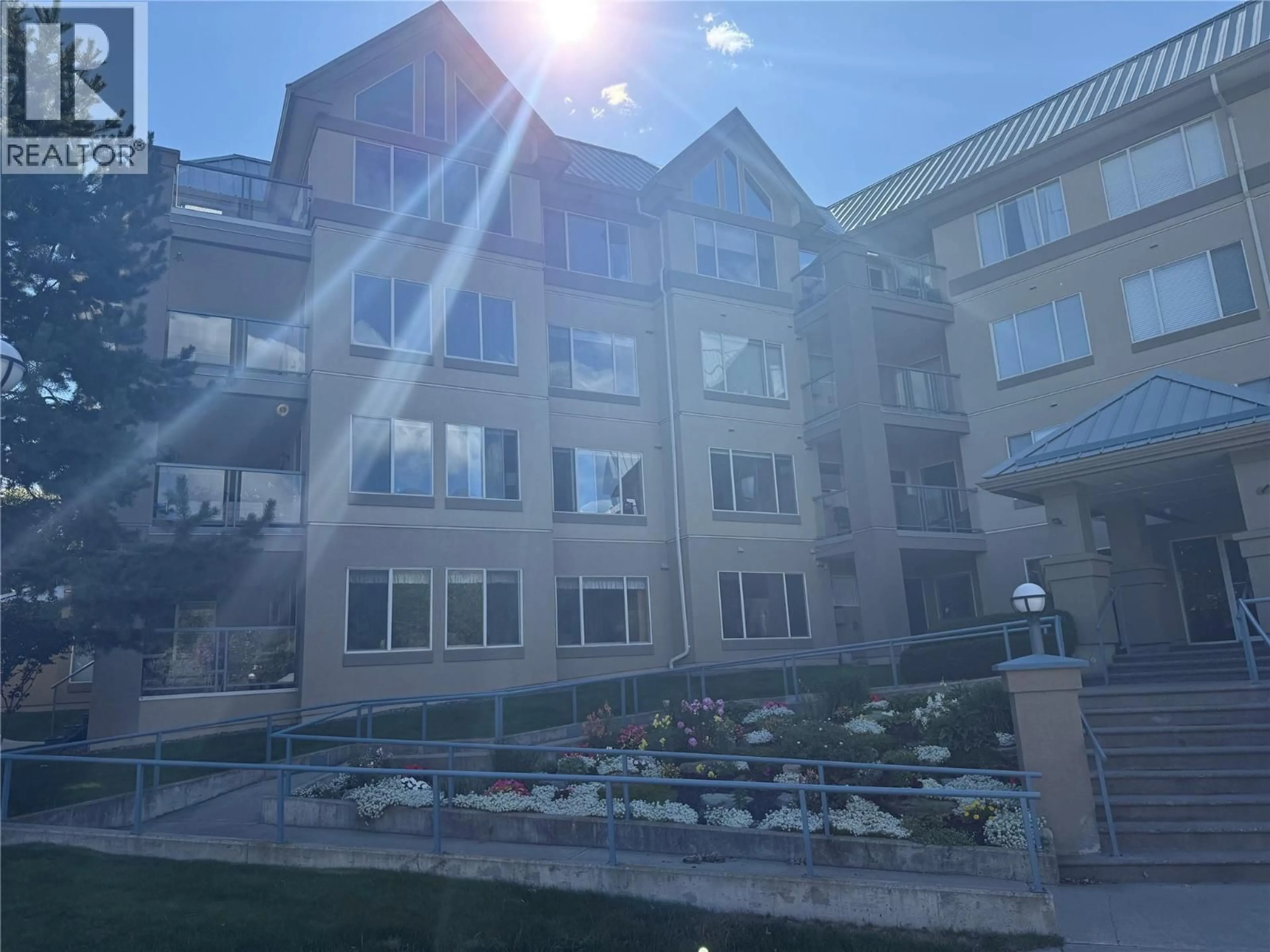 Unknown for 108 - 970 LORNE STREET, Kamloops British Columbia V2C1W9