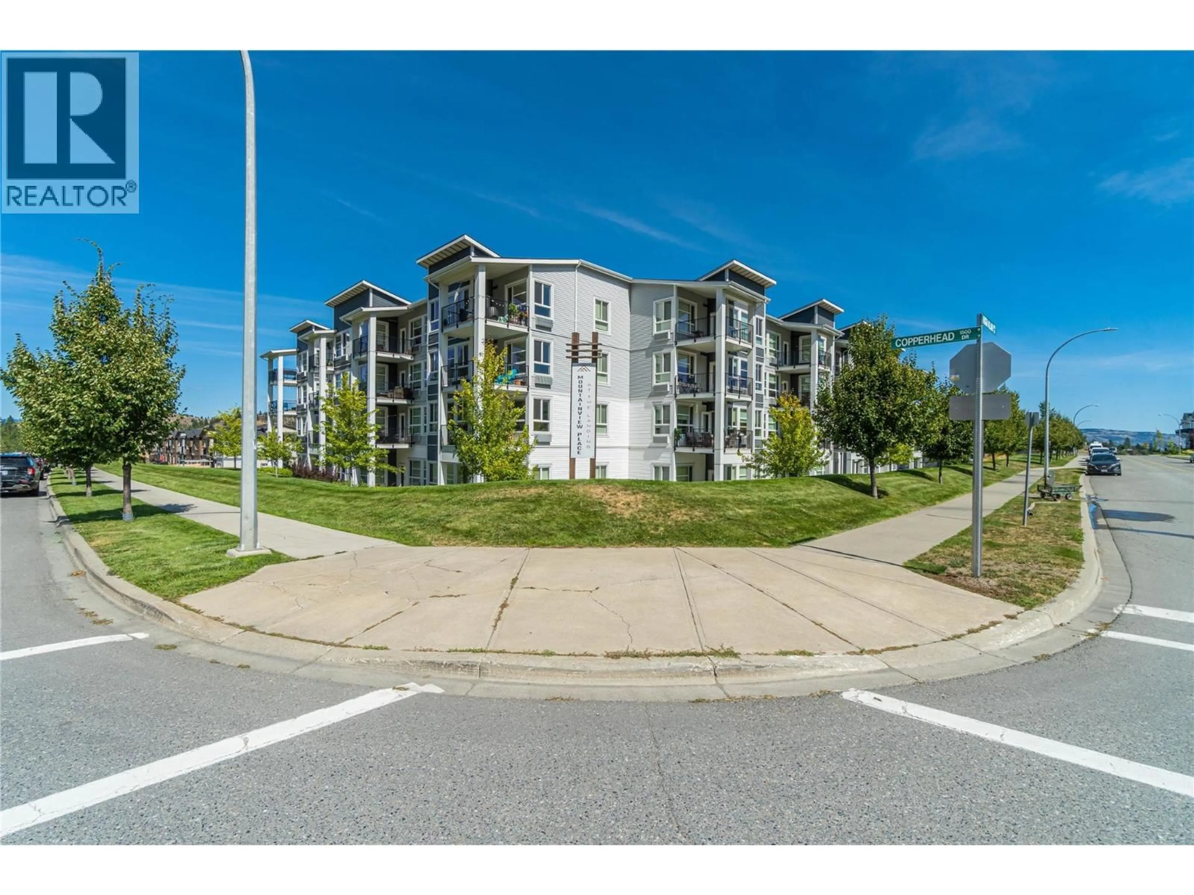 A pic from outside/outdoor area/front of a property/back of a property/a pic from drone, unknown for 308 - 1880 HUGH ALLAN DRIVE, Kamloops British Columbia V1S0E8
