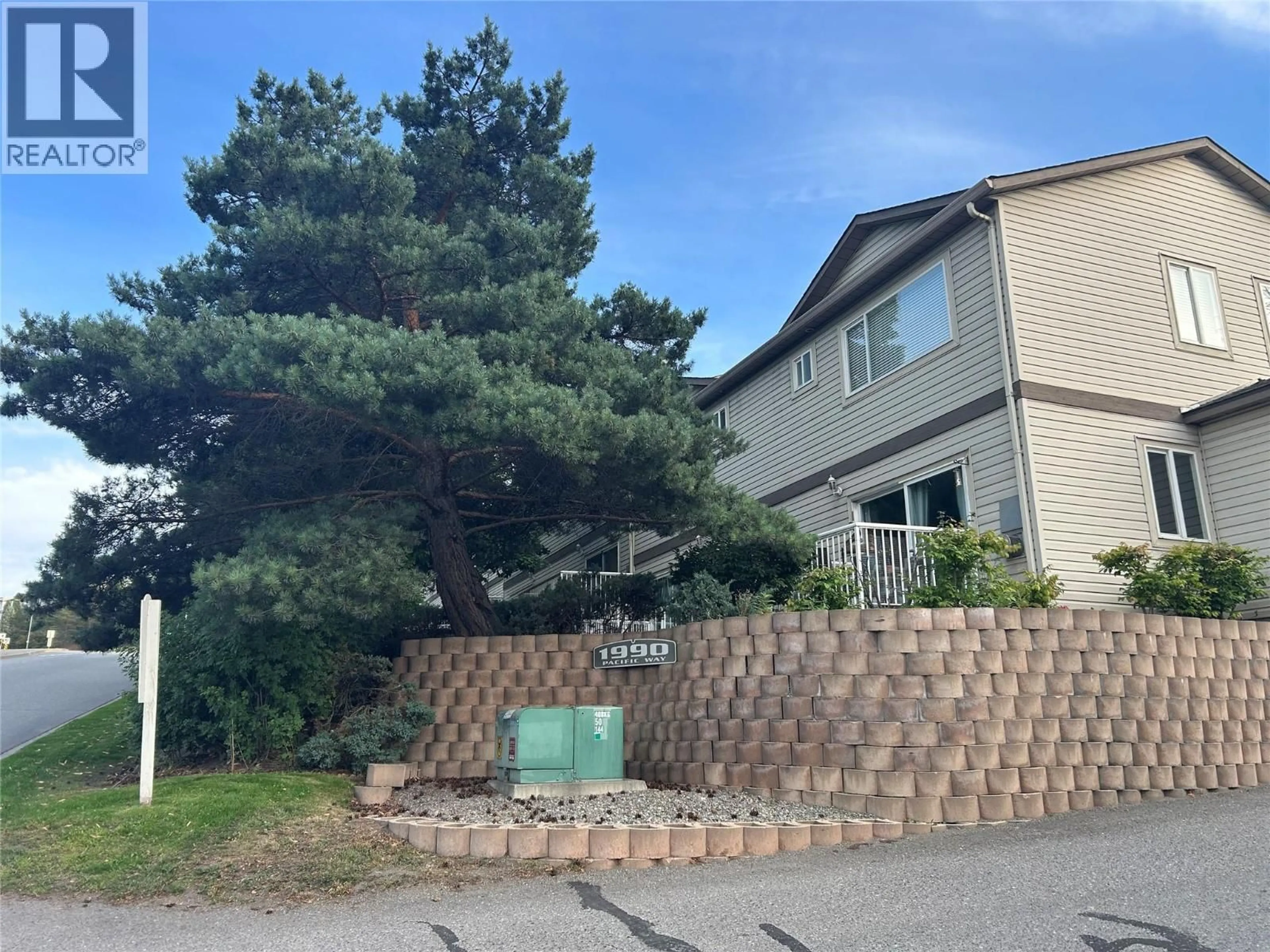A pic from outside/outdoor area/front of a property/back of a property/a pic from drone, unknown for 106 - 1990 PACIFIC WAY, Kamloops British Columbia v1s1w3