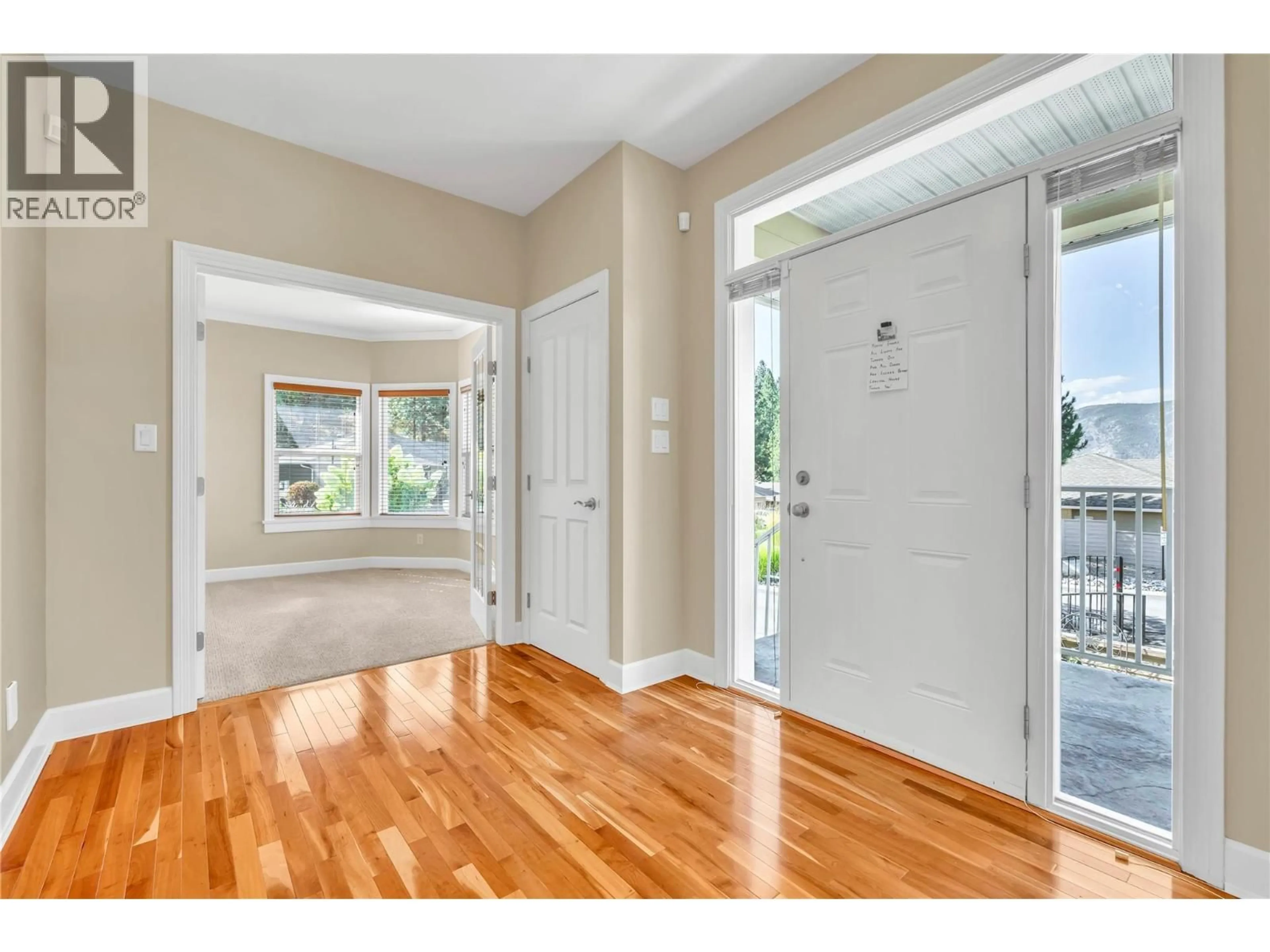 Indoor entryway for 185 - 170 STOCKS CRESCENT, Penticton British Columbia V2A8P6