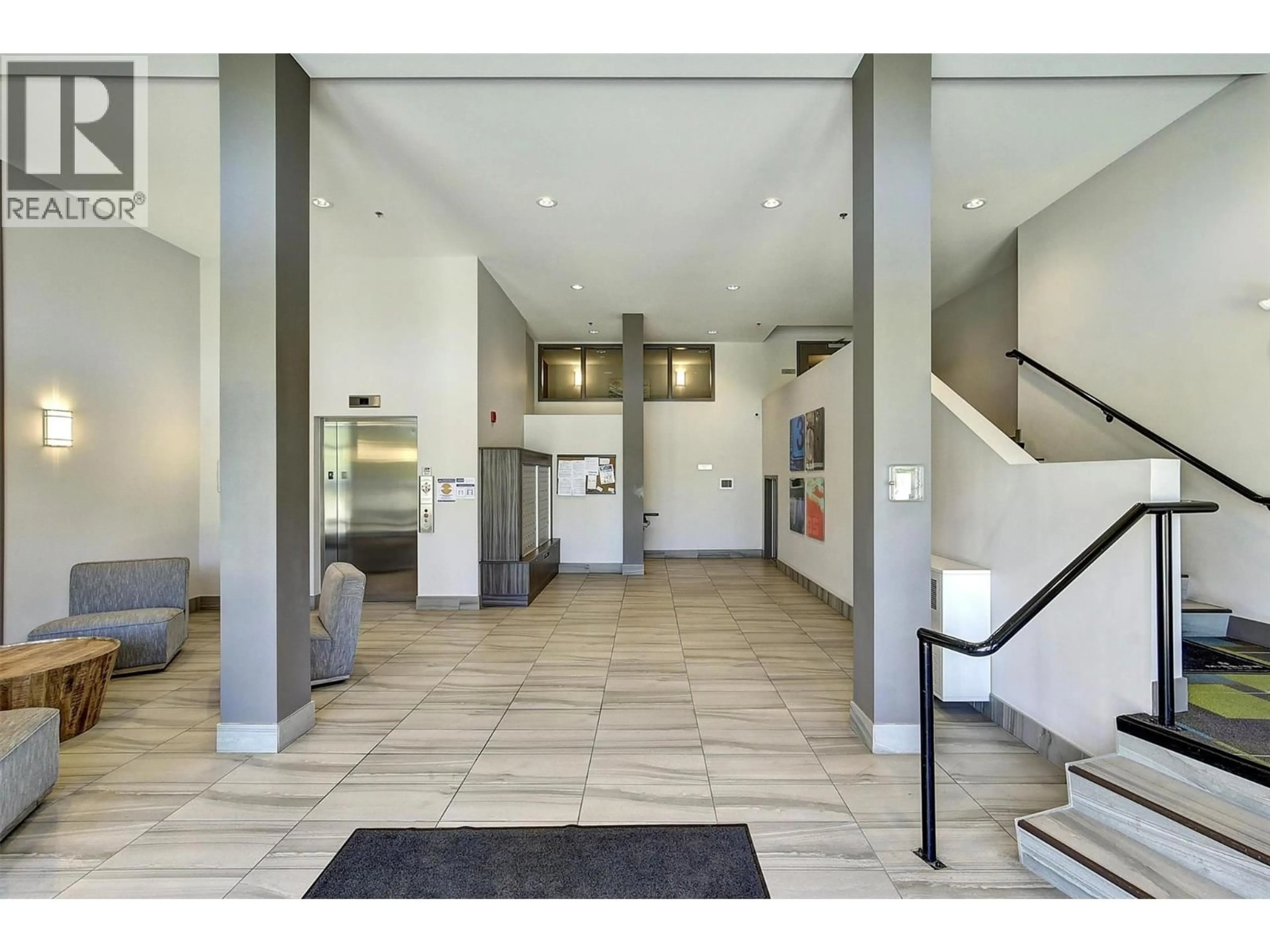 Indoor foyer for 121 - 775 ACADEMY WAY, Kelowna British Columbia V1V0A5