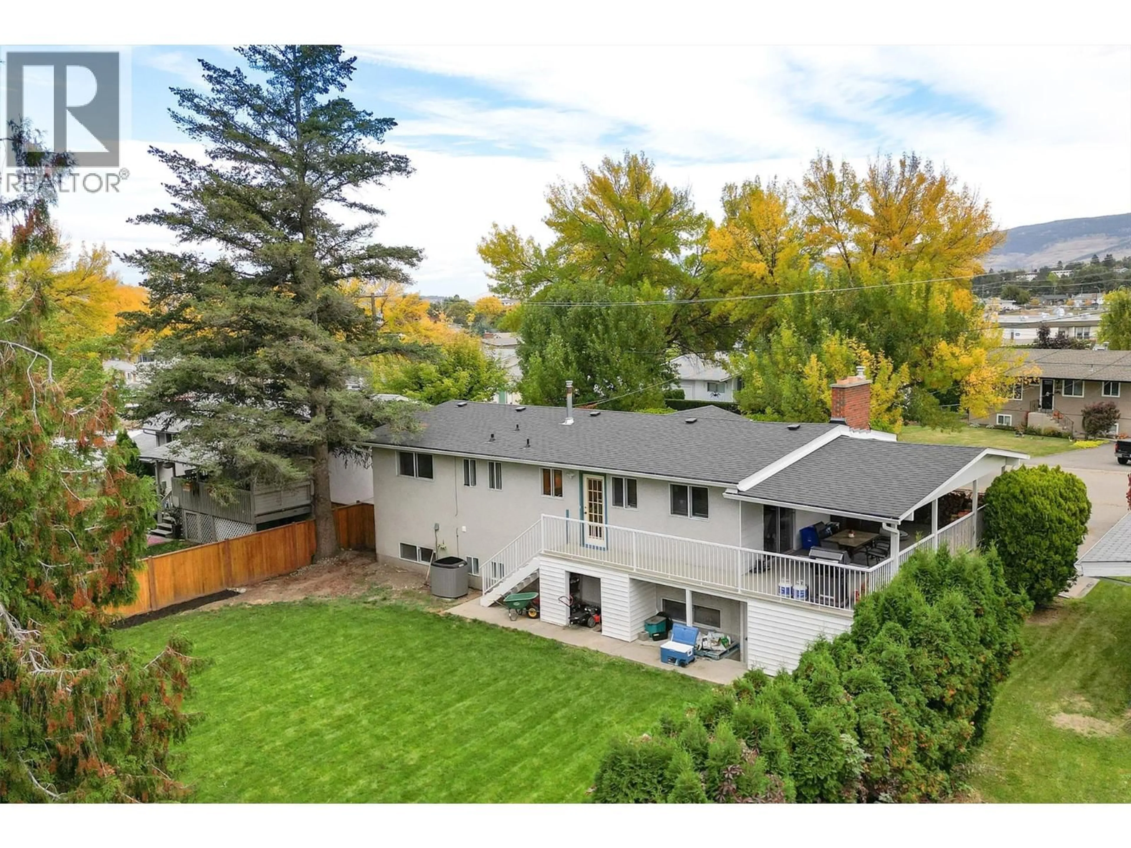 A pic from outside/outdoor area/front of a property/back of a property/a pic from drone, mountain view for 830 MATT ROAD, Kelowna British Columbia V1X3W3