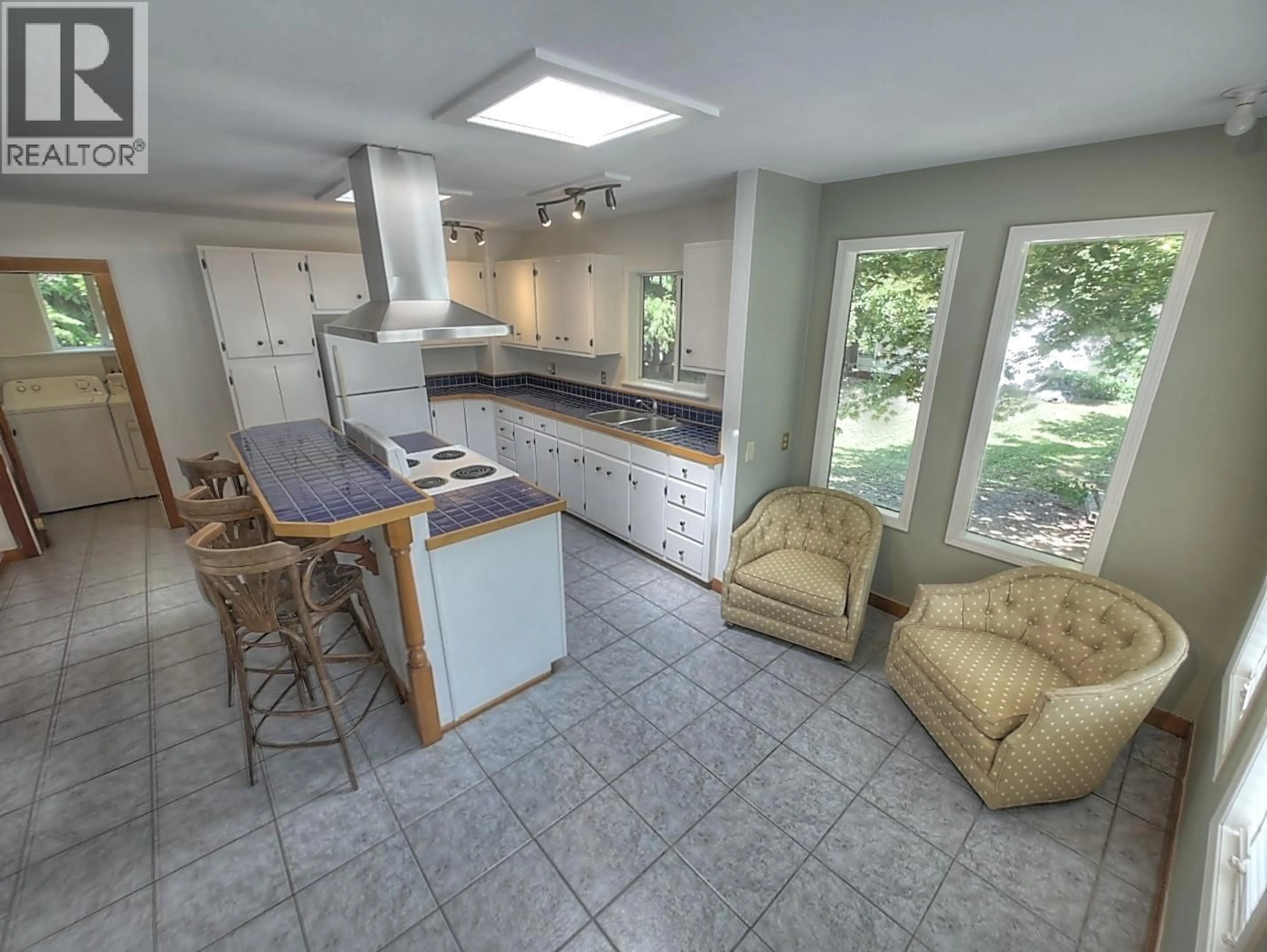 Open concept kitchen, ceramic/tile floor for 1821 FALLS STREET, Nelson British Columbia V1L1K1