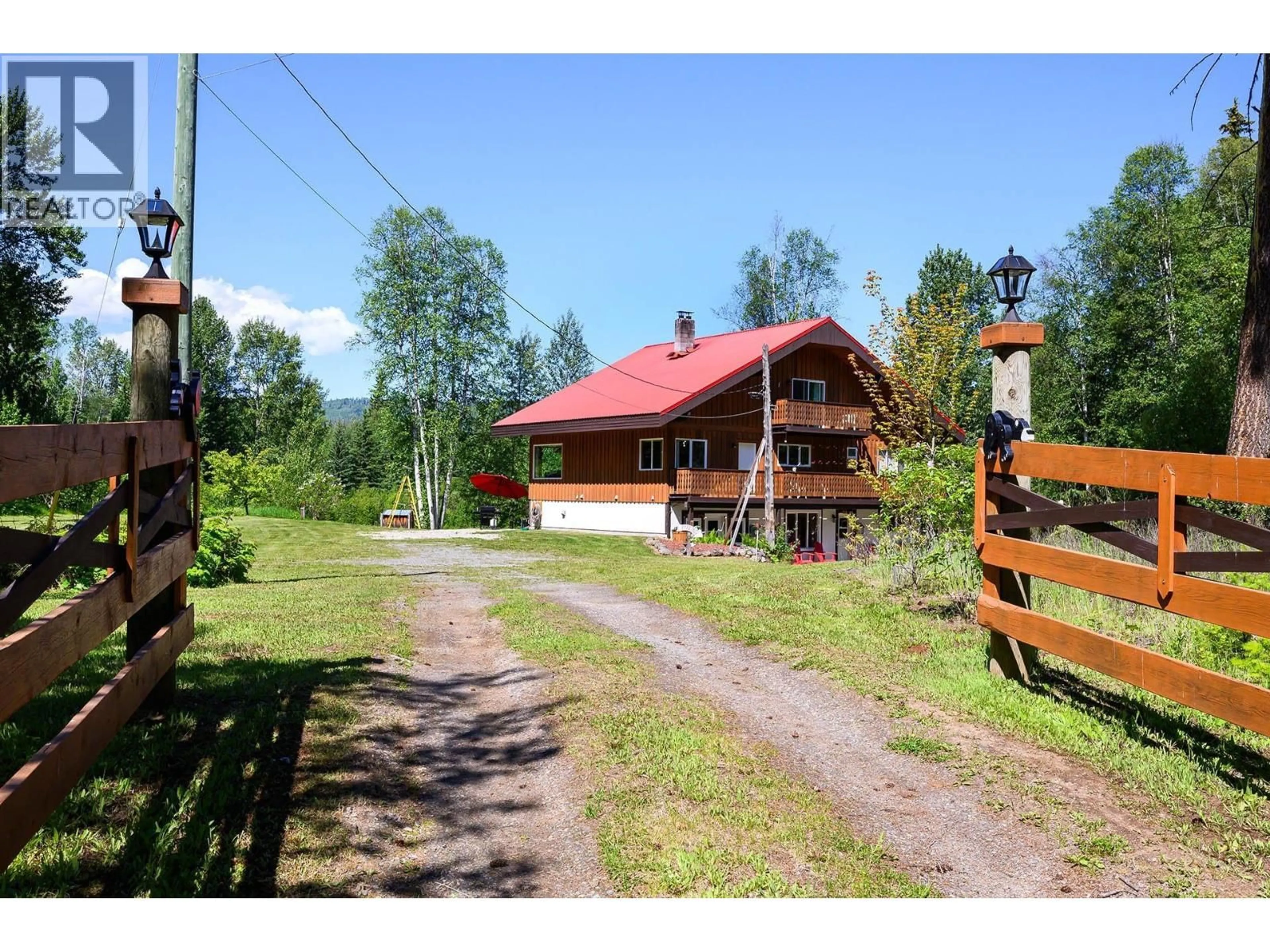 Unknown for 5305 CLEARWATER VALLEY ROAD, Clearwater British Columbia V0E1N1