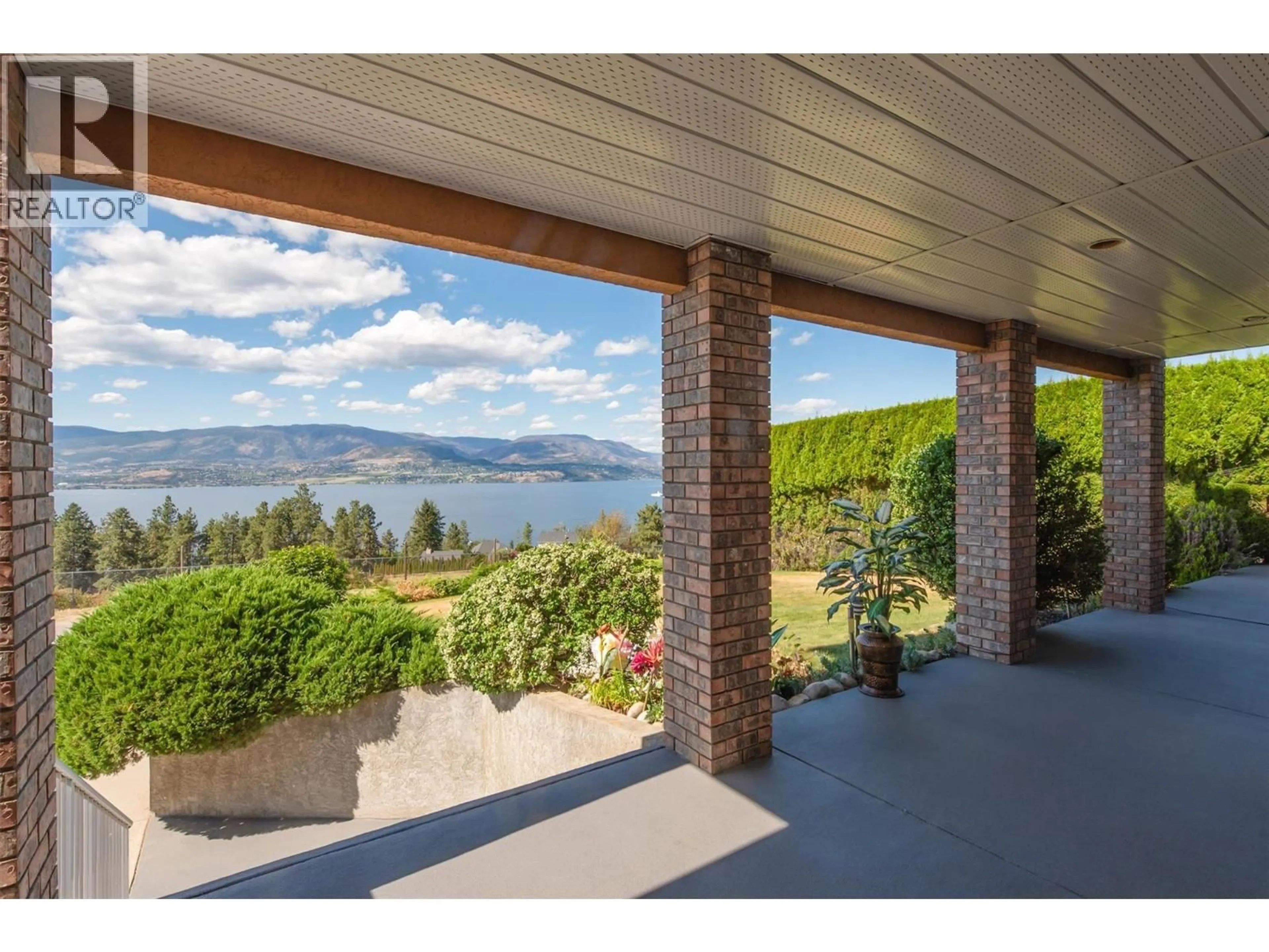 Patio, water/lake/river/ocean view for 343 STELLAR DRIVE, Kelowna British Columbia V1W4K6