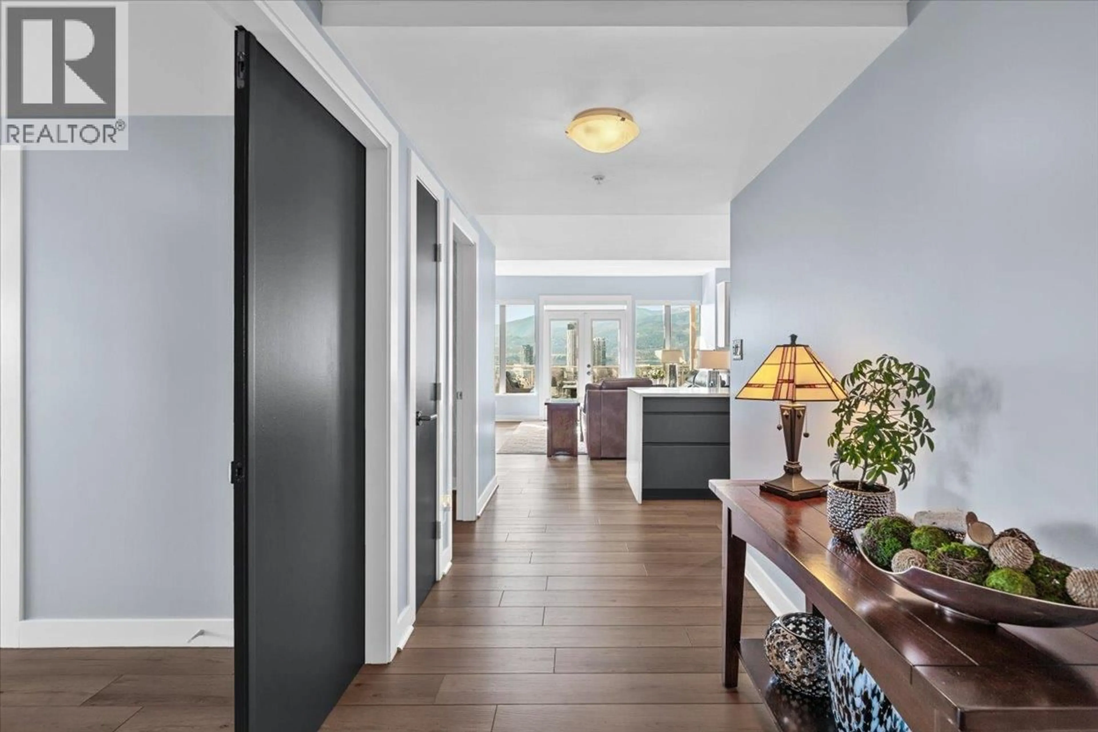Indoor entryway for 1209 - 1160 BERNARD AVENUE, Kelowna British Columbia V1Y6R2