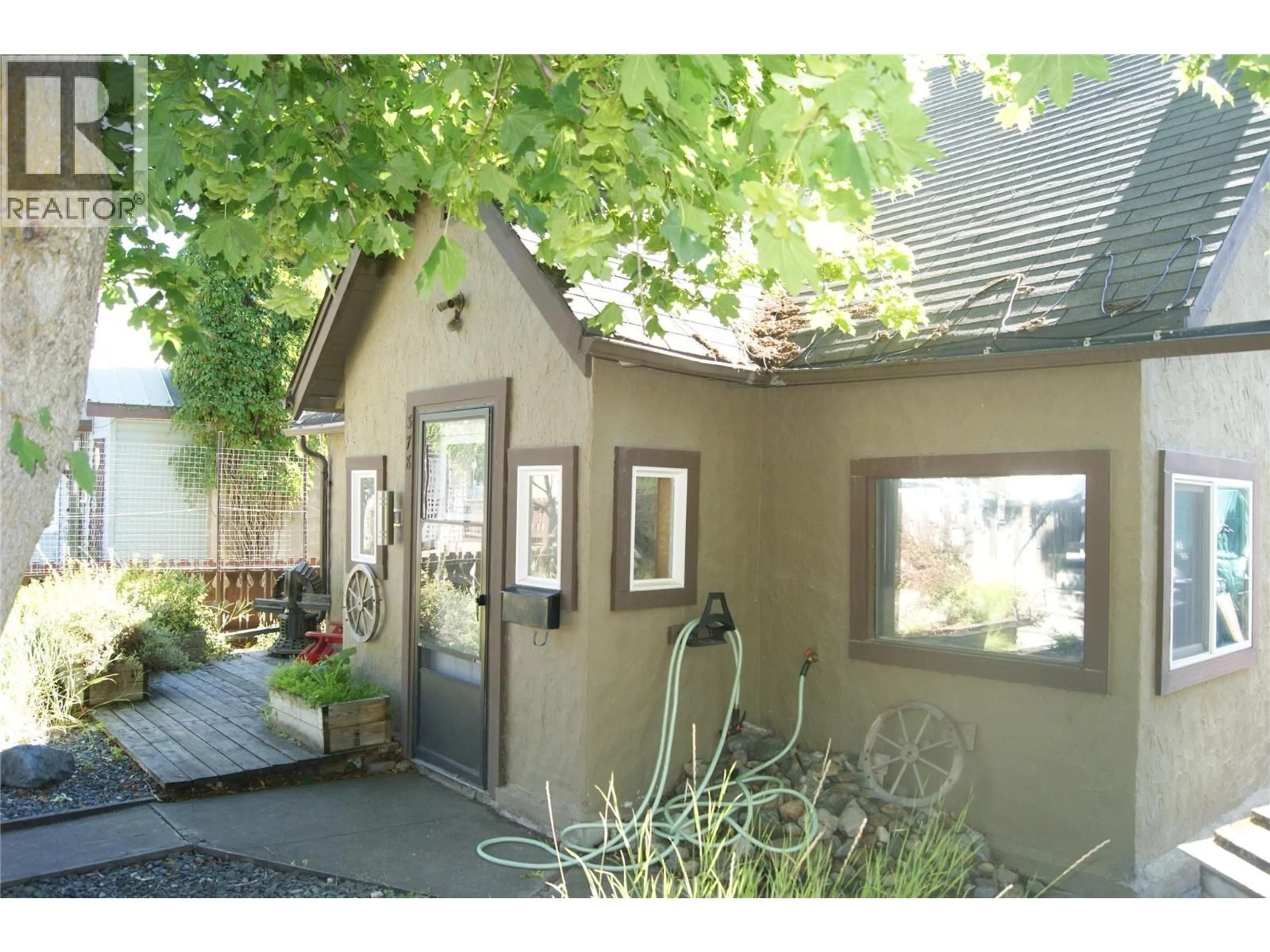 Indoor entryway for 378 ARCHIBALD STREET, Kimberley British Columbia V1A1M9