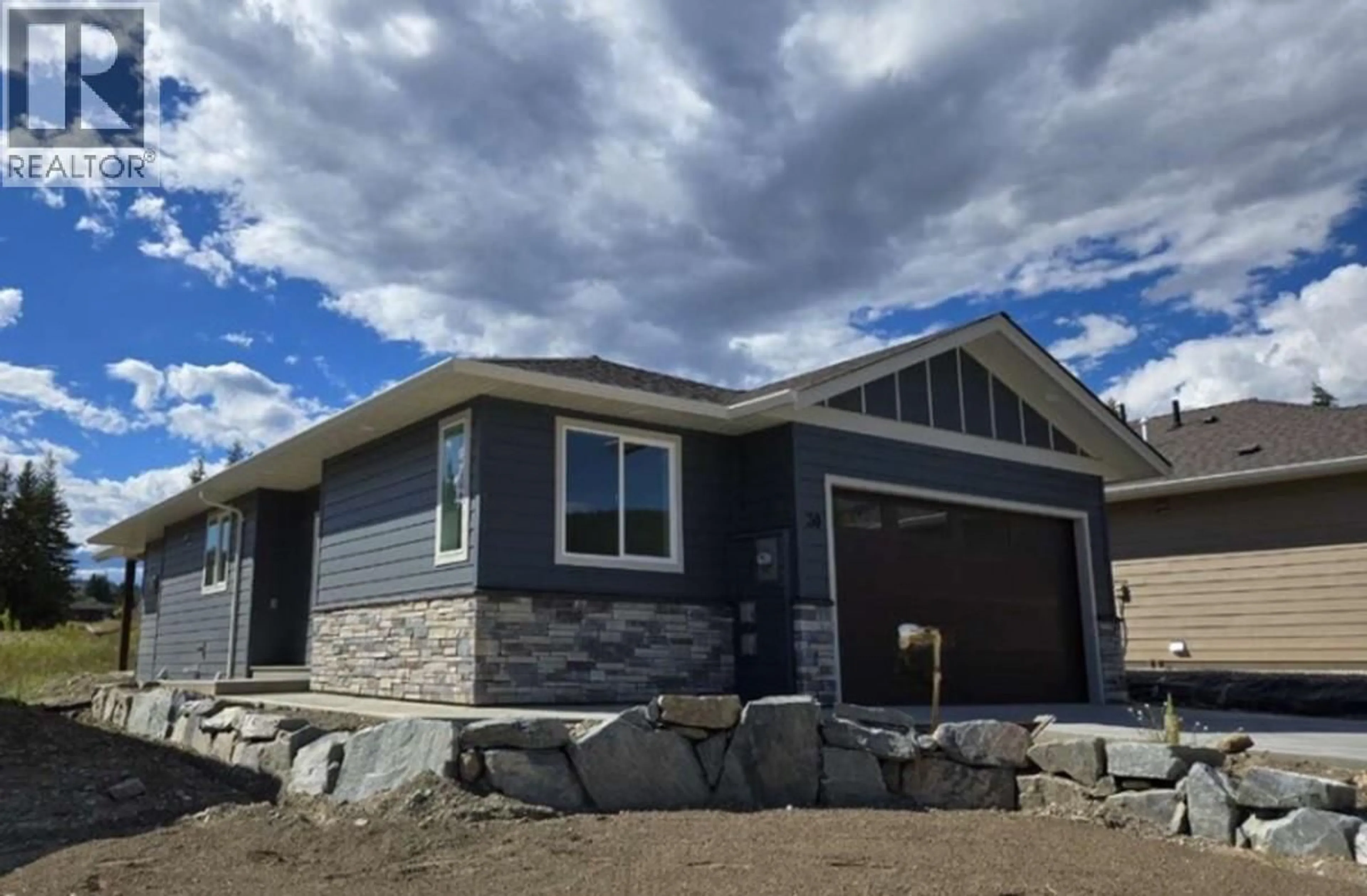 Home with vinyl exterior material, unknown for 30 - 2715 GOLF COURSE DRIVE, Blind Bay British Columbia V0E1H2