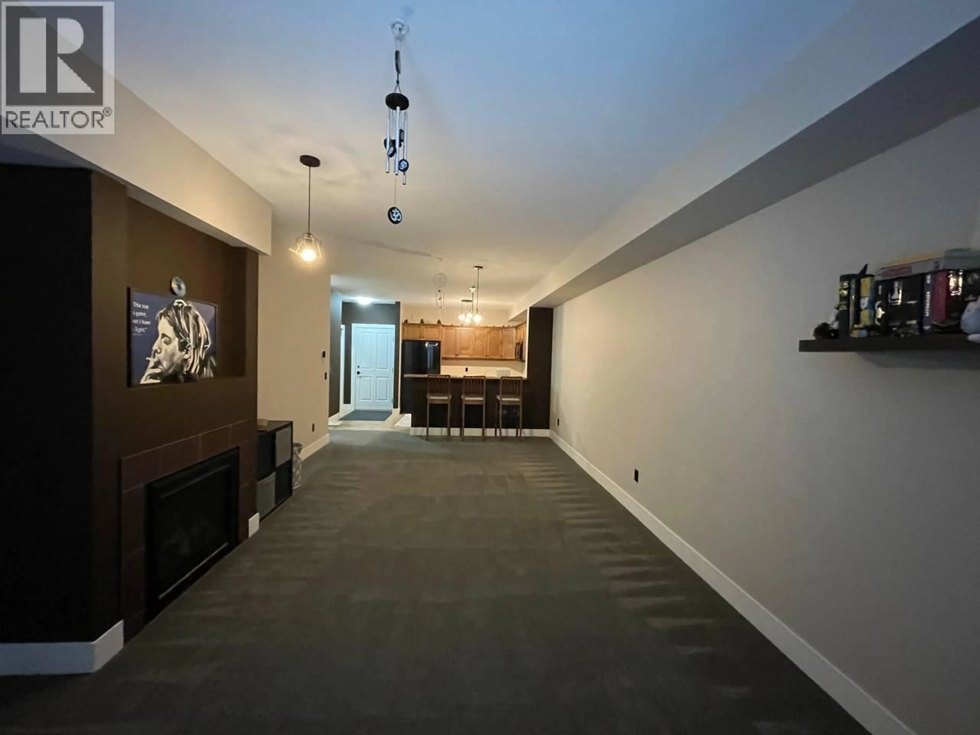 Indoor foyer for 301 - 2532 SHORELINE DRIVE, Lake Country British Columbia V4V2P2