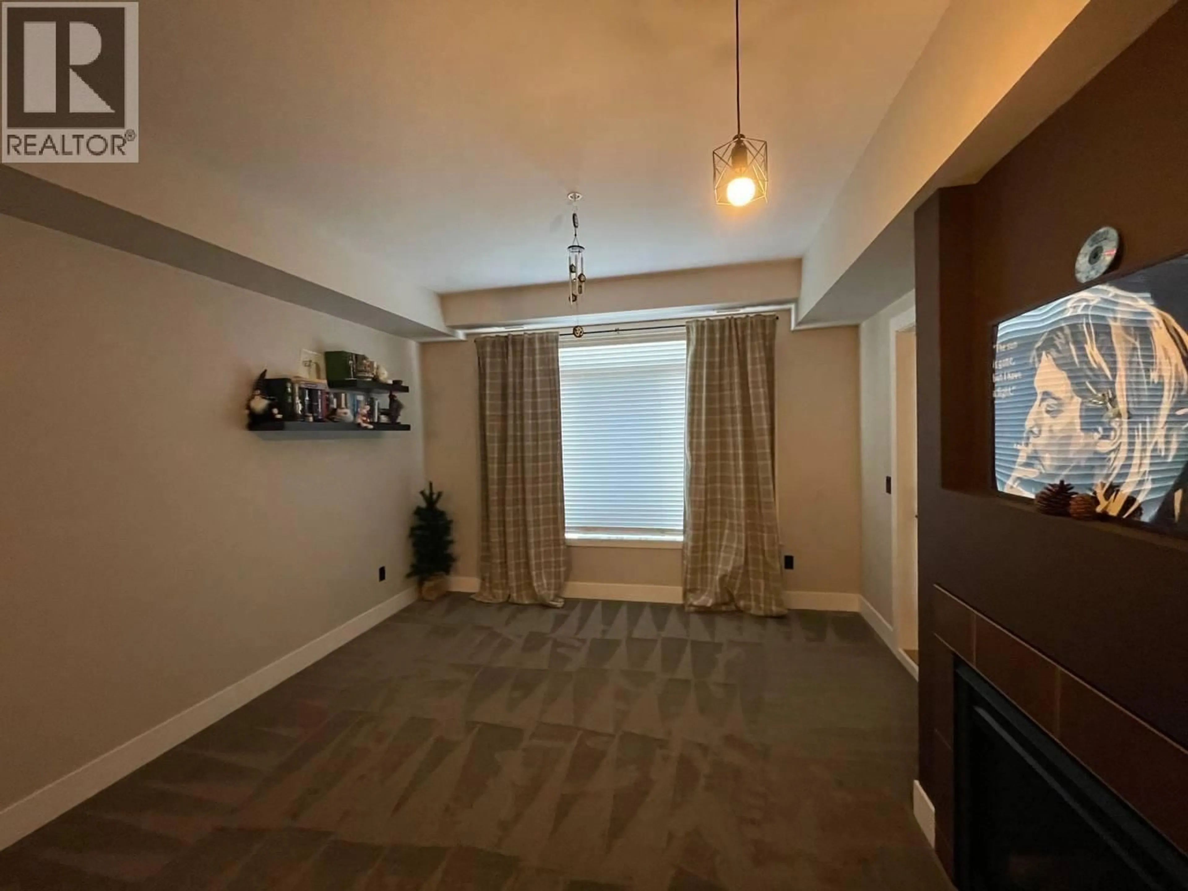 A pic of a room for 301 - 2532 SHORELINE DRIVE, Lake Country British Columbia V4V2P2