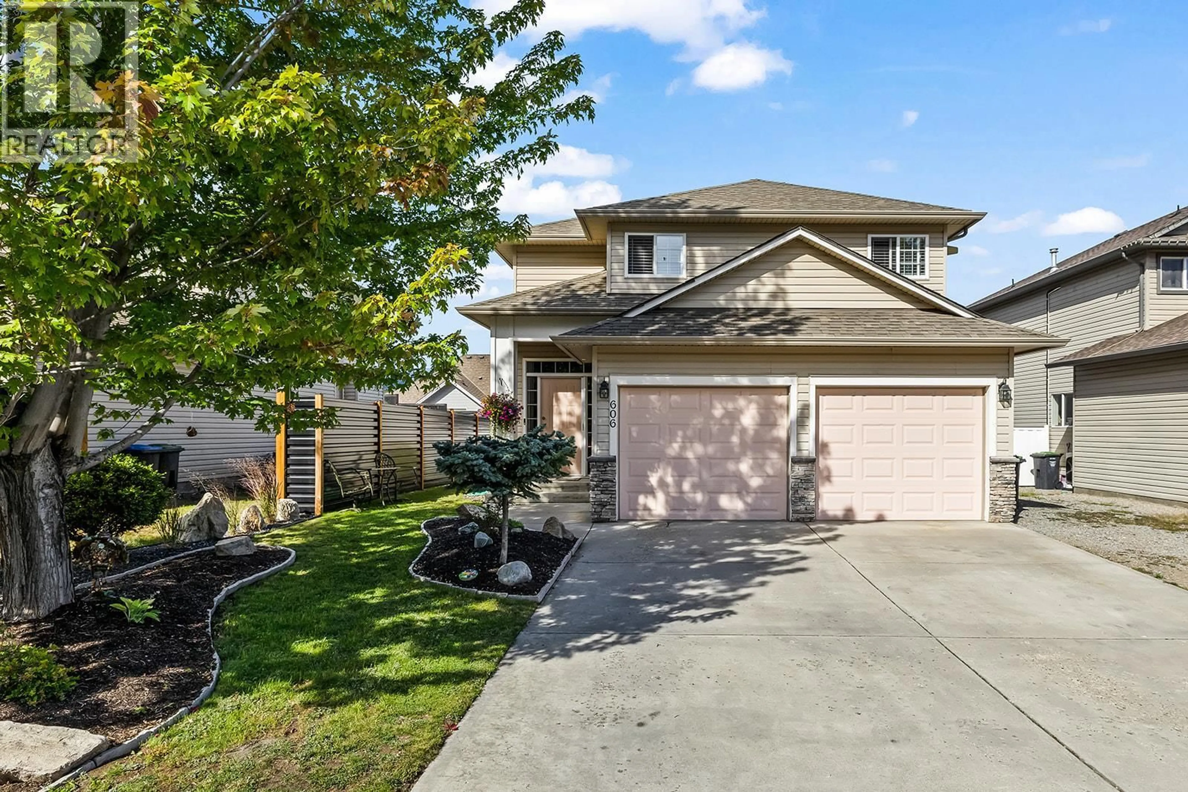 Unknown for 606 SOUTH CREST DRIVE, Kelowna British Columbia V1W4Y6
