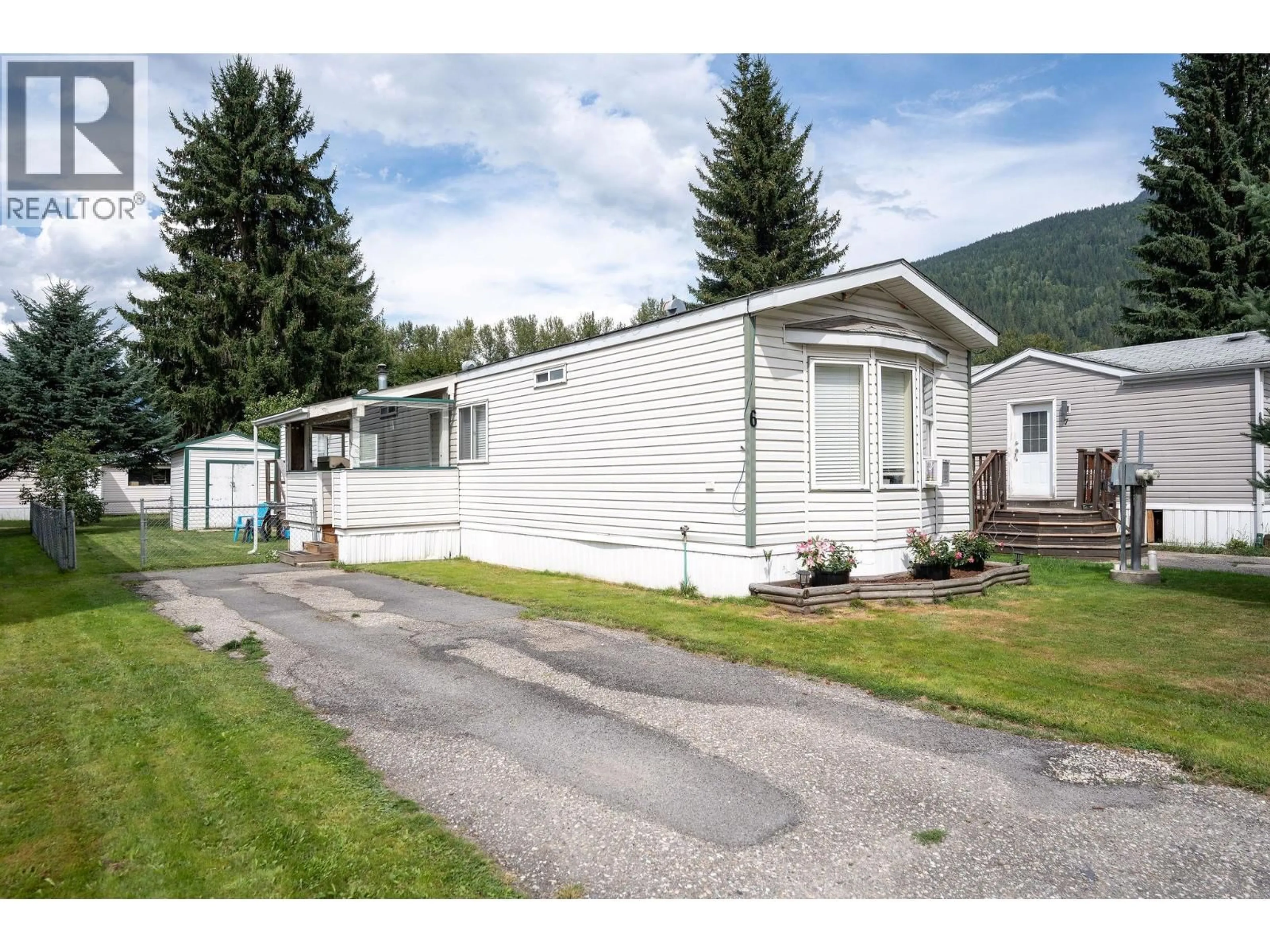 Unknown for 6 - 1200 OSCAR STREET, Revelstoke British Columbia V0E2S0