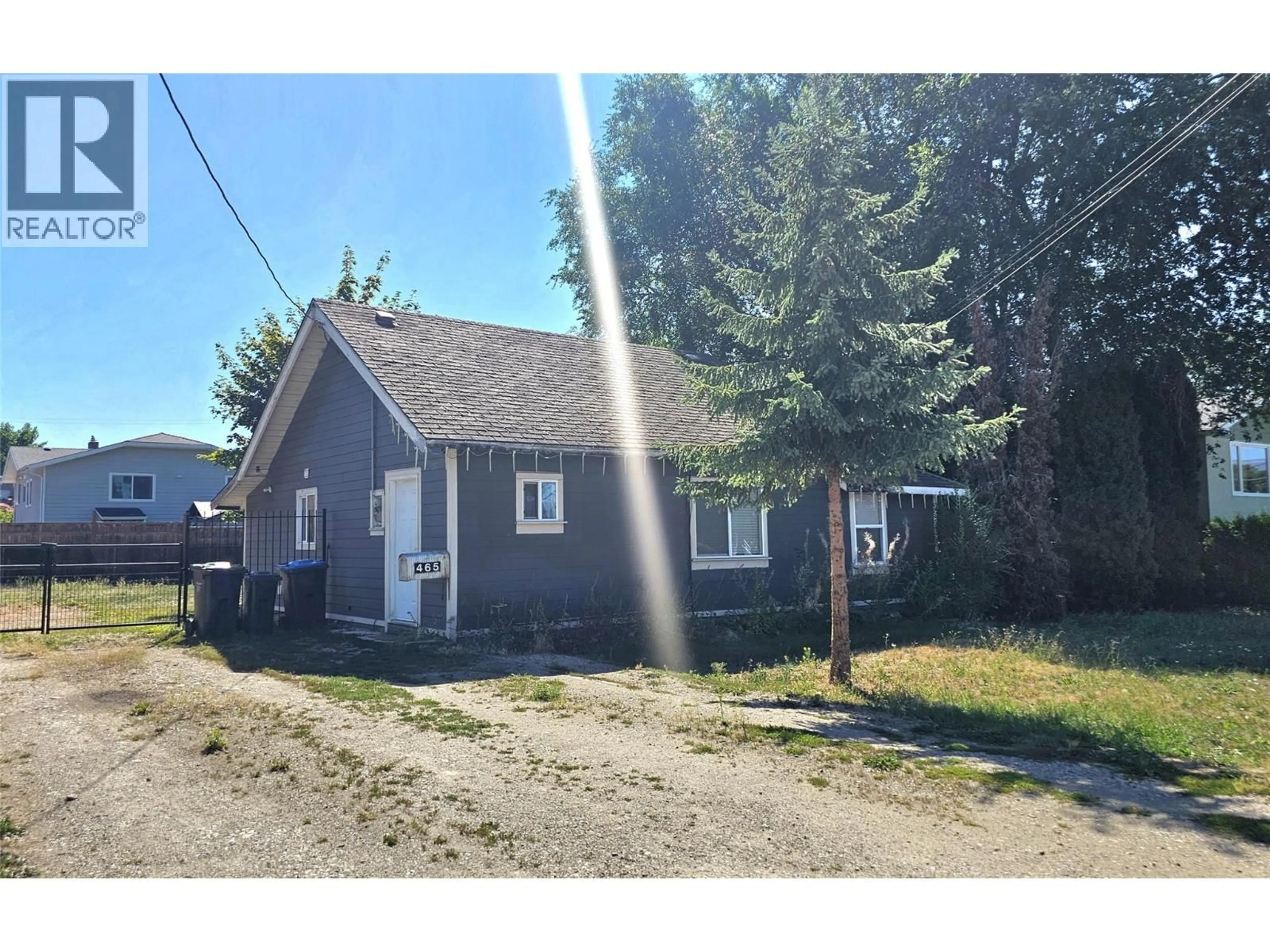 A pic from outside/outdoor area/front of a property/back of a property/a pic from drone, street for 465 MUGFORD ROAD, Kelowna British Columbia V1X2E5