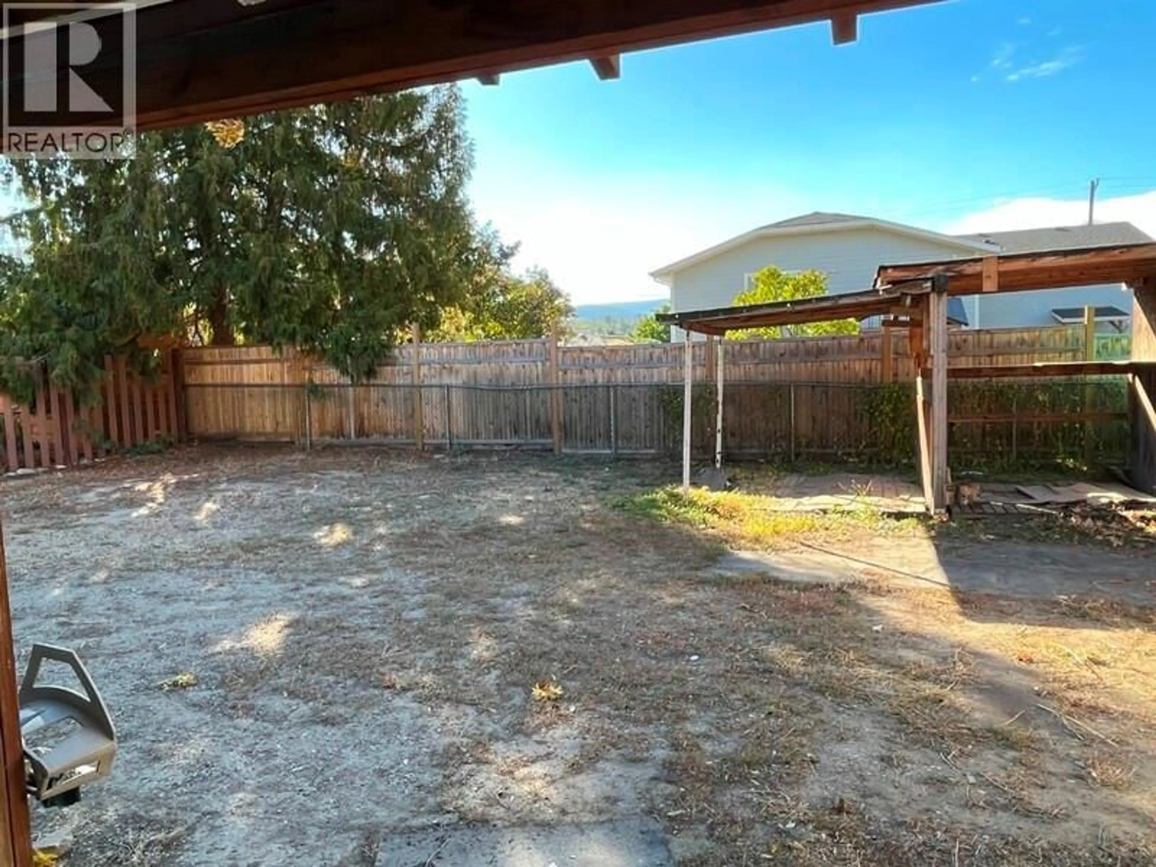 Patio, water/lake/river/ocean view for 465 MUGFORD ROAD, Kelowna British Columbia V1X2E5