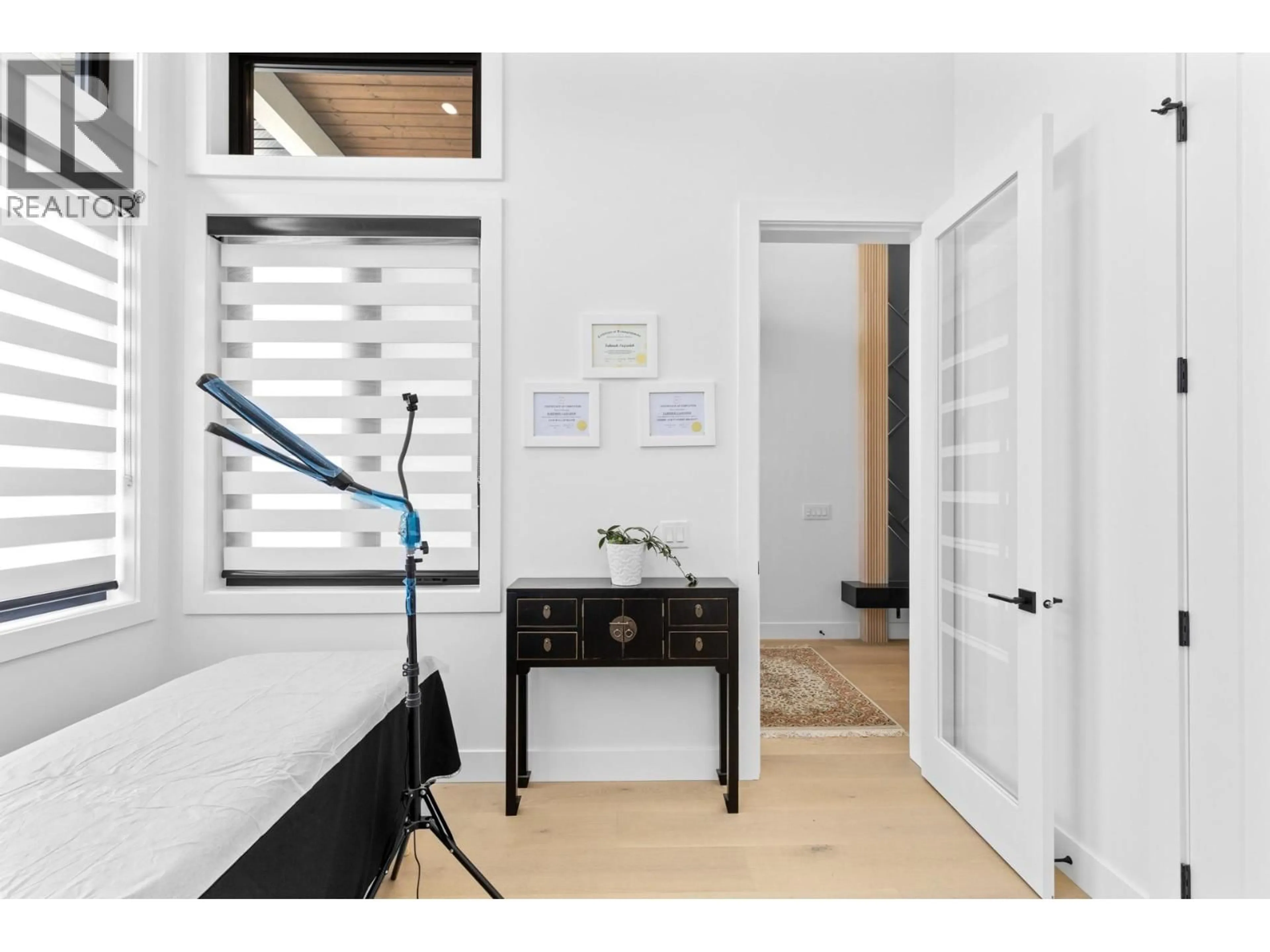Unknown for 437 VISION COURT, Kelowna British Columbia V1W0C4