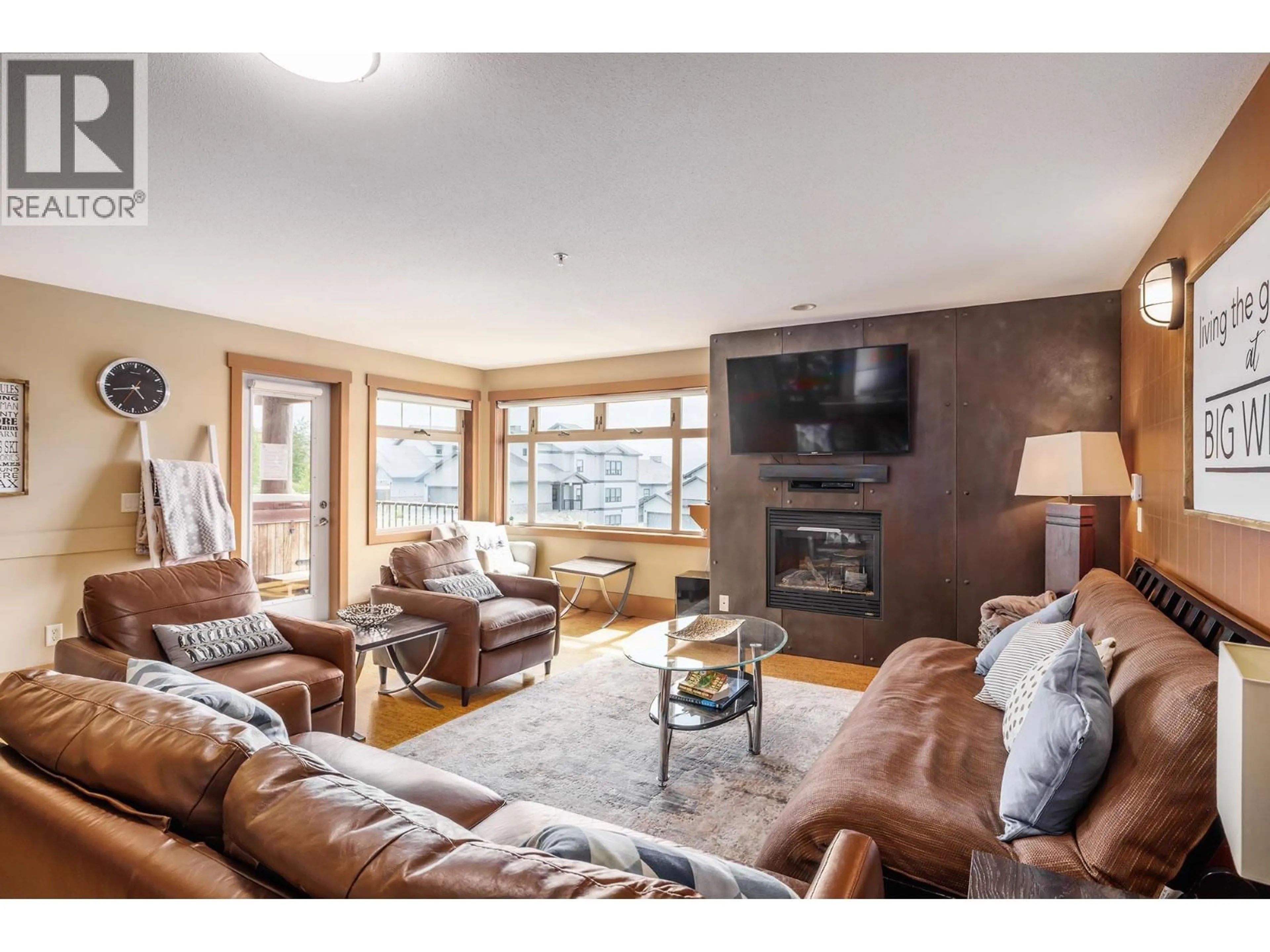 Living room with furniture, unknown for 208 - 5030 SNOWBIRD WAY, Big White British Columbia V1P1T4