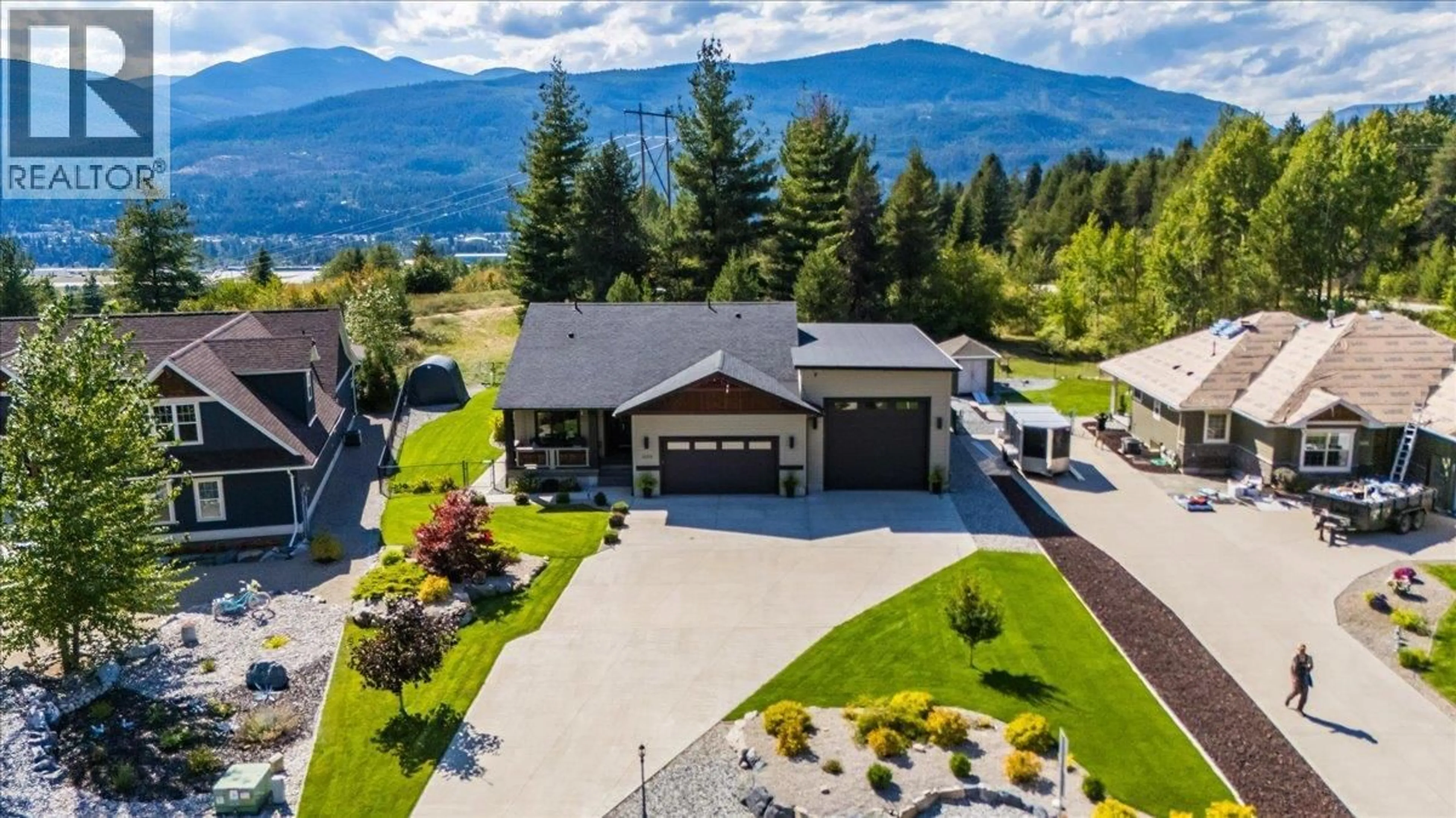 A pic from outside/outdoor area/front of a property/back of a property/a pic from drone, mountain view for 1606 TOWER RIDGE ROAD, Castlegar British Columbia V1N4W7