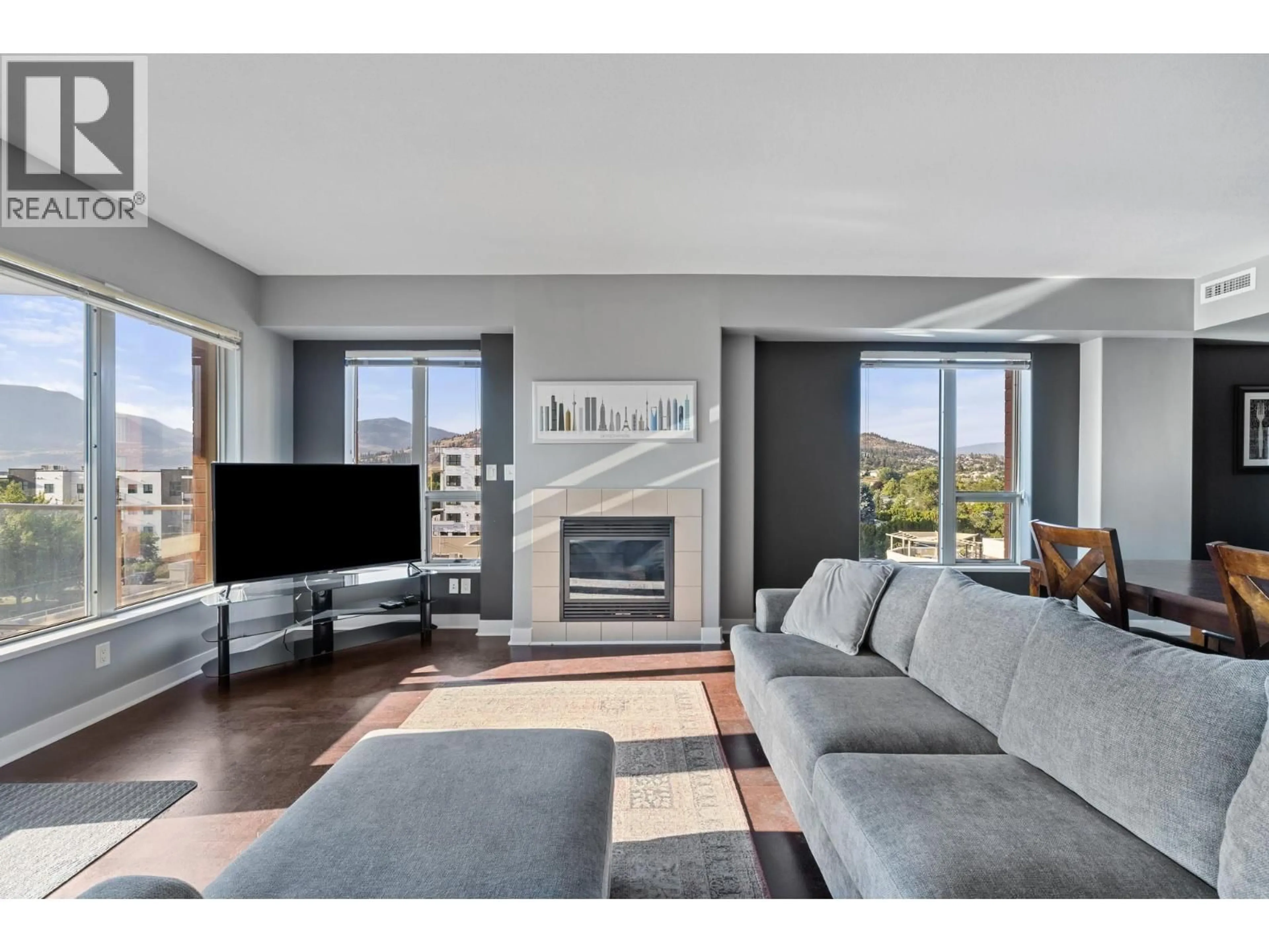 Living room with furniture, unknown for 509 - 1160 BERNARD AVENUE, Kelowna British Columbia V1Y6R2