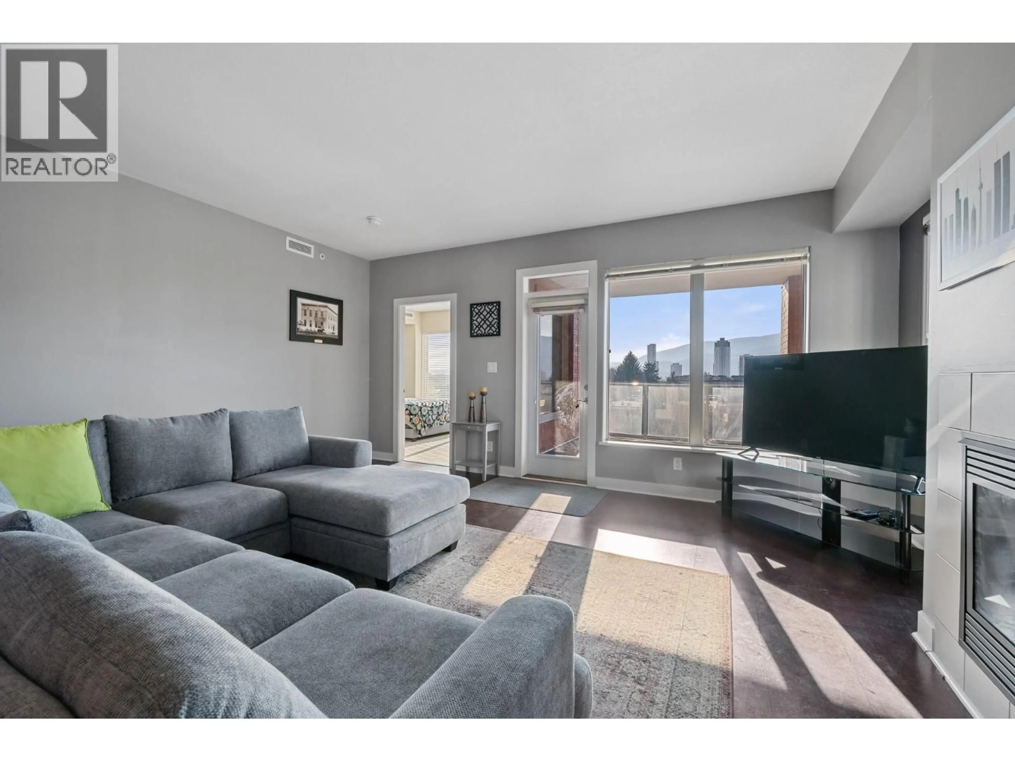 Living room with furniture, unknown for 509 - 1160 BERNARD AVENUE, Kelowna British Columbia V1Y6R2
