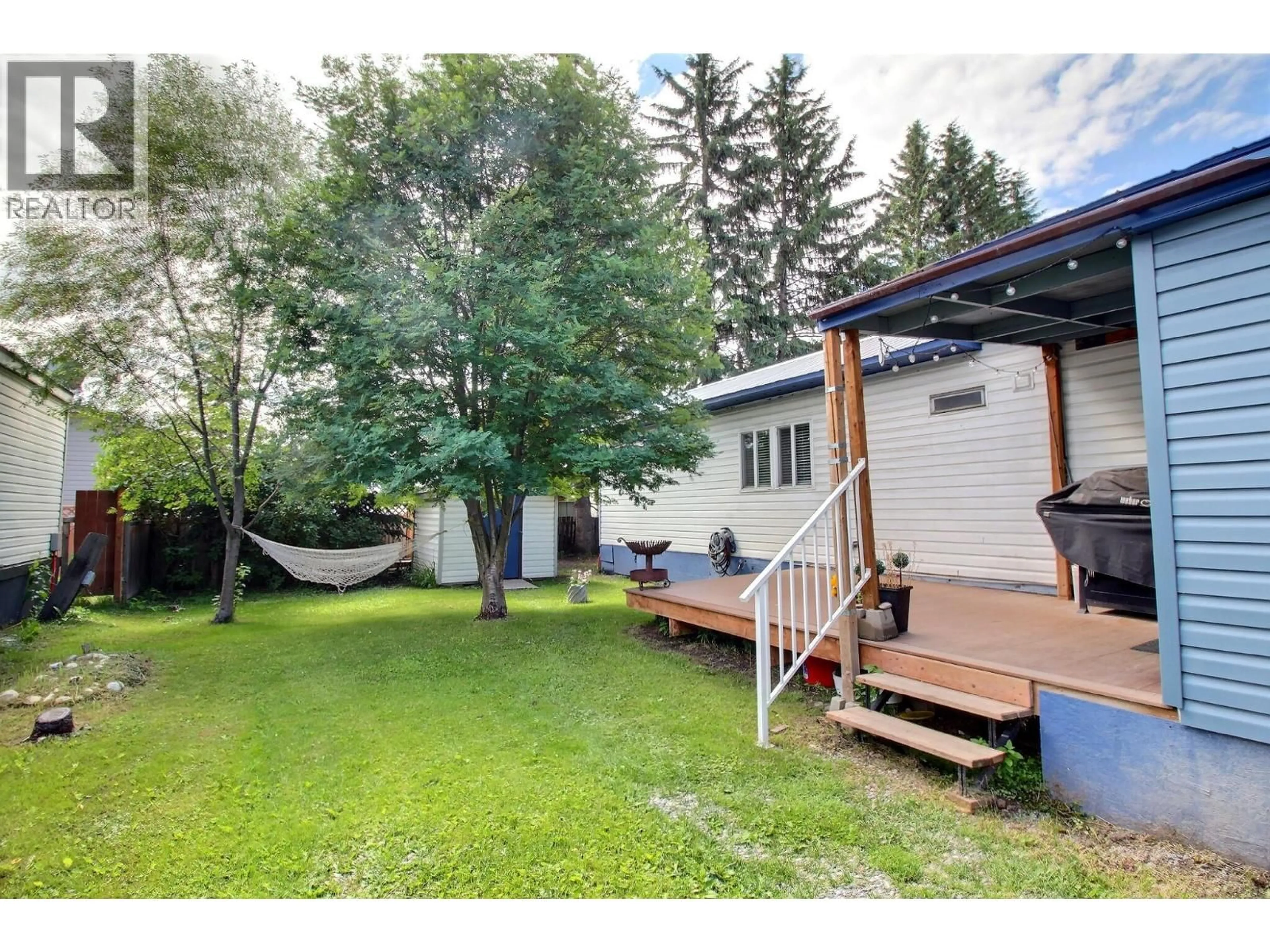 Patio, unknown for 1040 9 AVENUE NORTH, Golden British Columbia V0A1H2